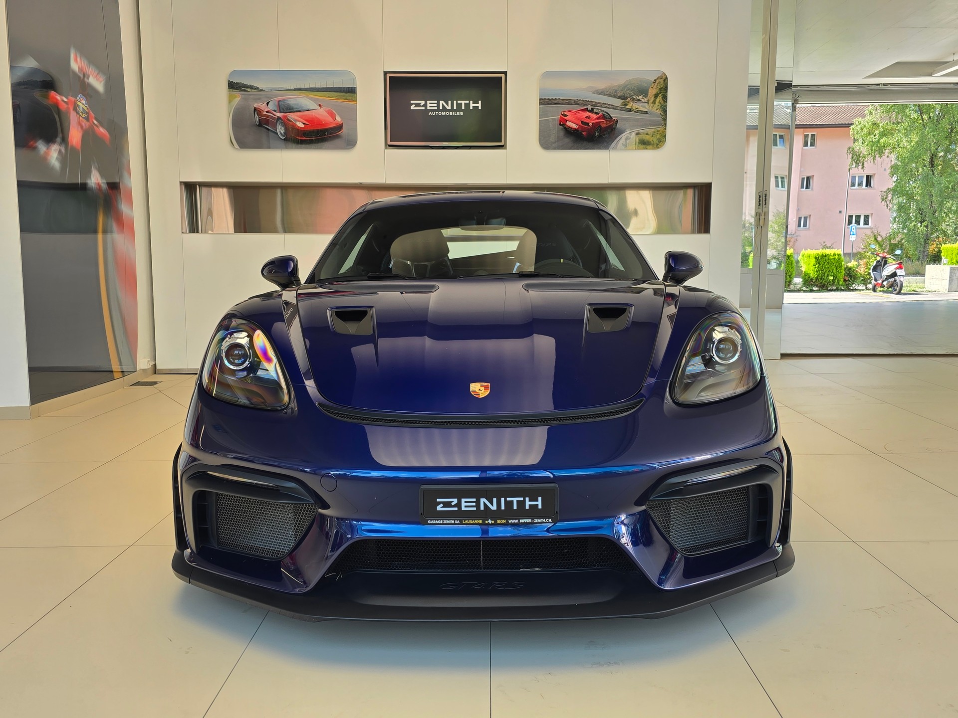PORSCHE 718 Cayman GT4 RS PDK-image-1