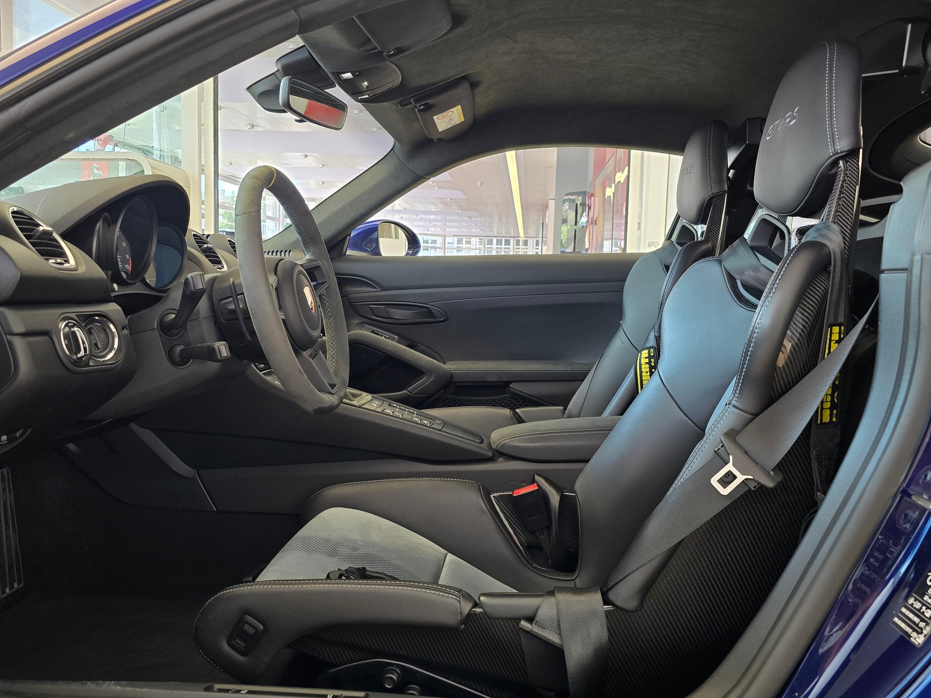 PORSCHE 718 Cayman GT4 RS PDK-image-8