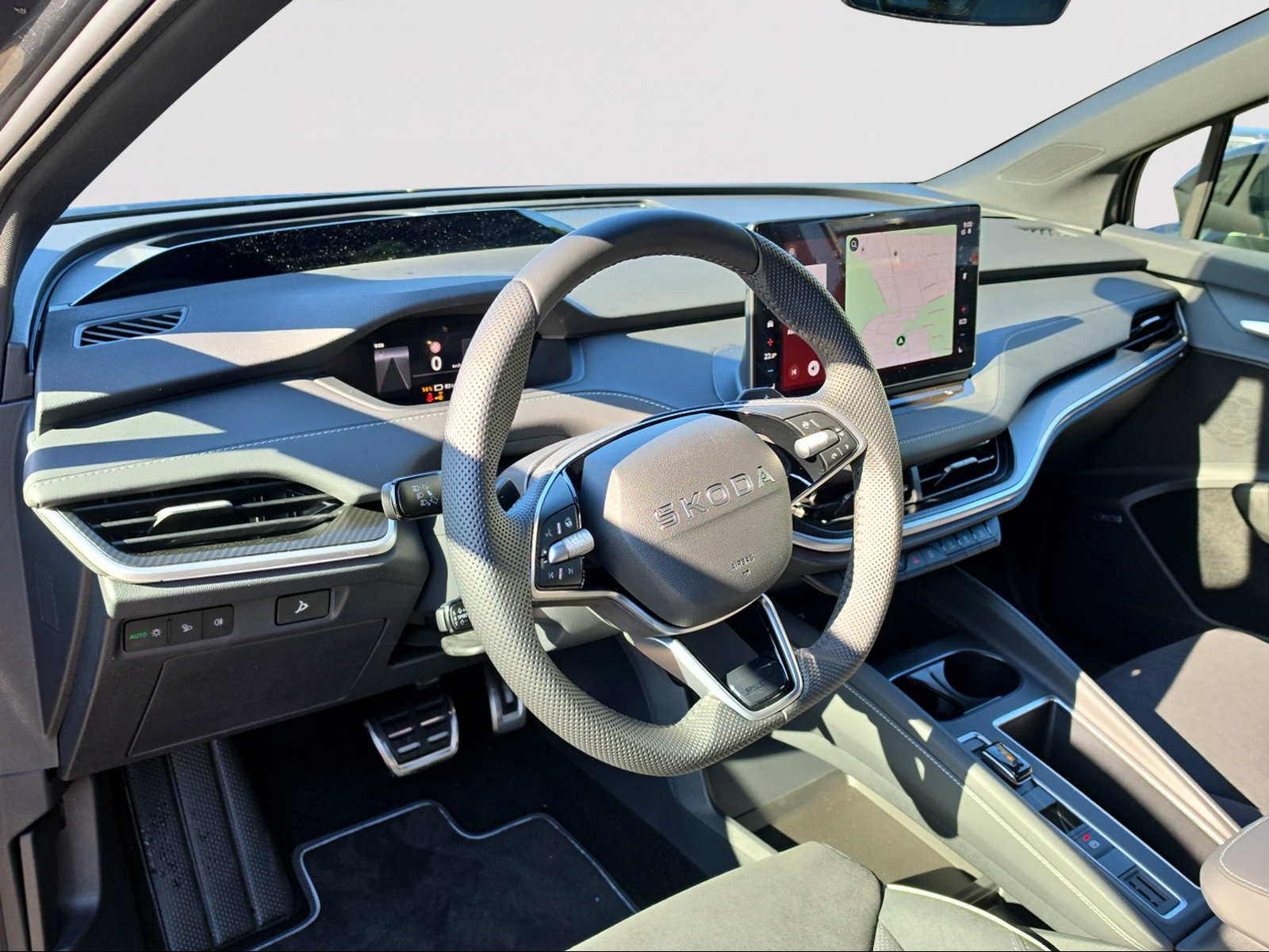 SKODA Elroq 85x Sportline 4x4-image-3
