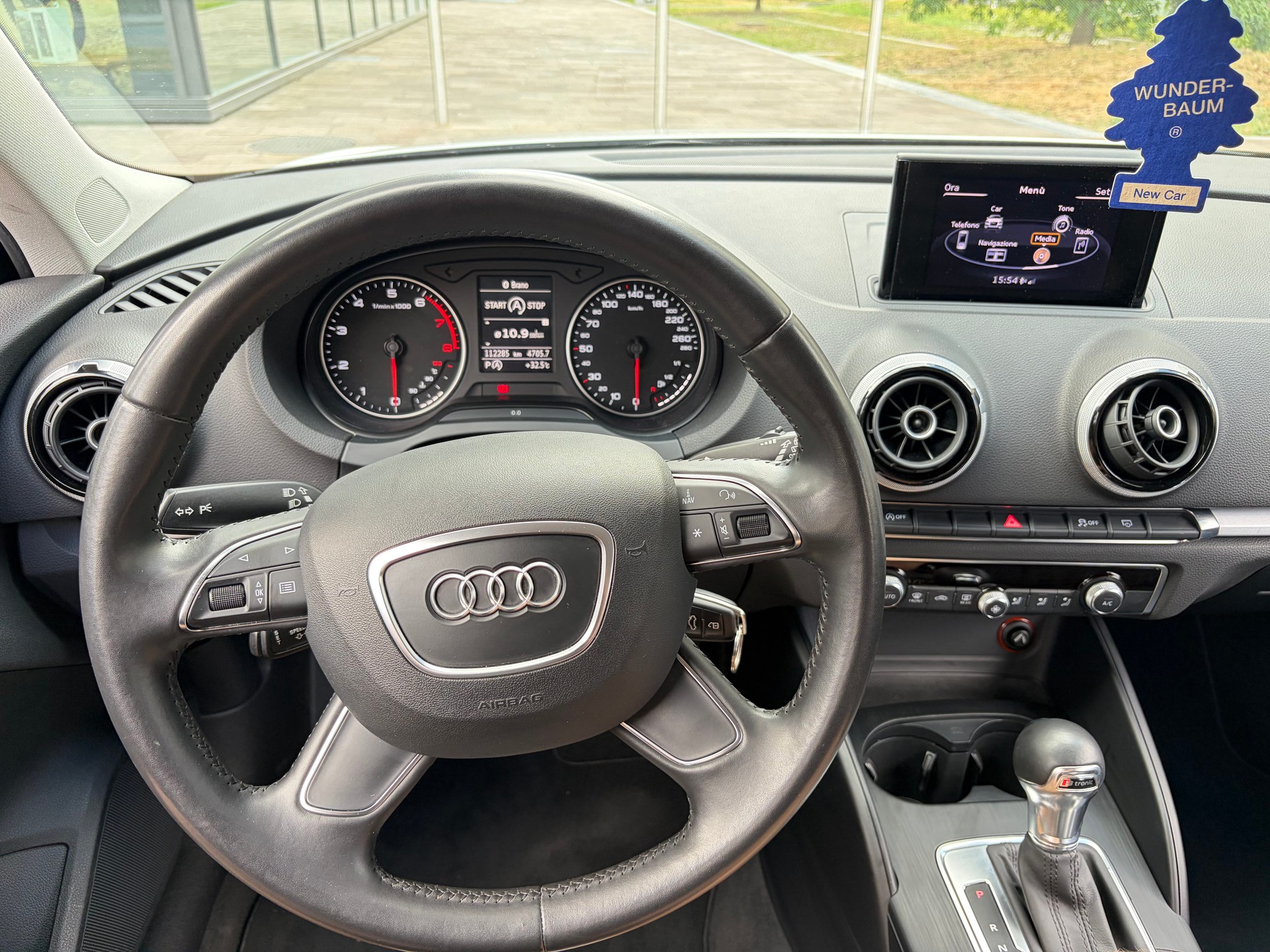 AUDI 1.4 T FSI COD Attraction S-Tr-image-1