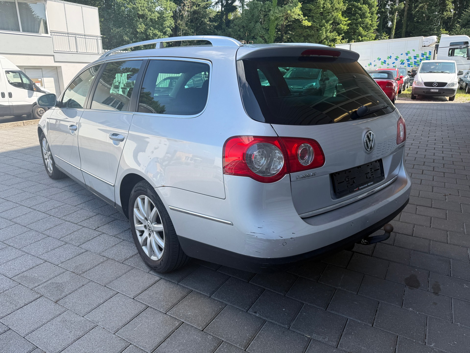 VW Passat Variant 1.9 TDI BlueMotion-image-6