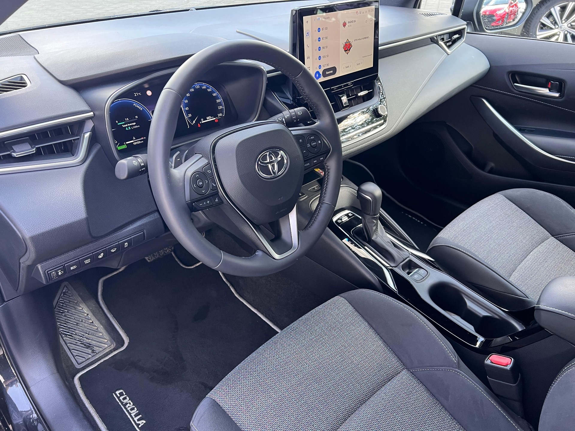 TOYOTA Corolla Touring Sports 2.0 HSD Trend-image-7