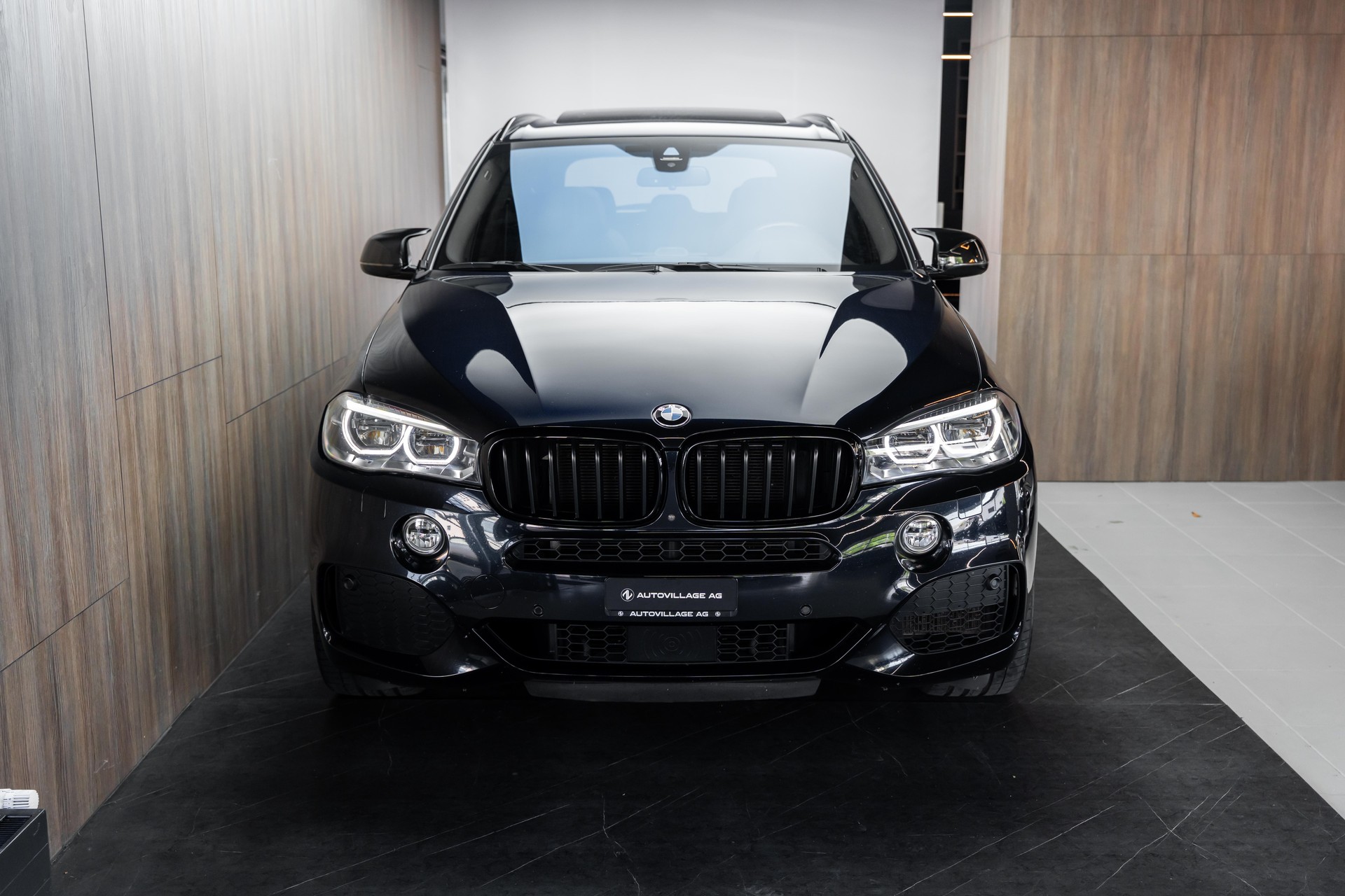 BMW X5 xDrive M50d Pure M Sport Plus Steptronic | All Black-image-30