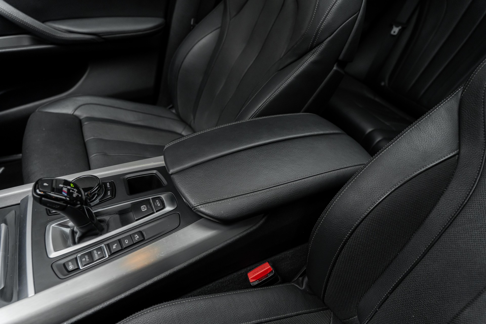 BMW X5 xDrive M50d Pure M Sport Plus Steptronic | All Black-image-18
