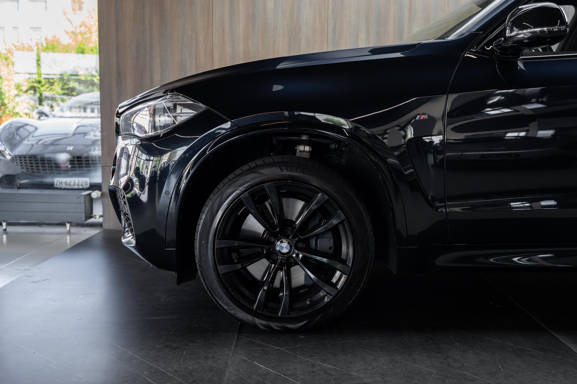 BMW X5 xDrive M50d Pure M Sport Plus Steptronic | All Black-image-31