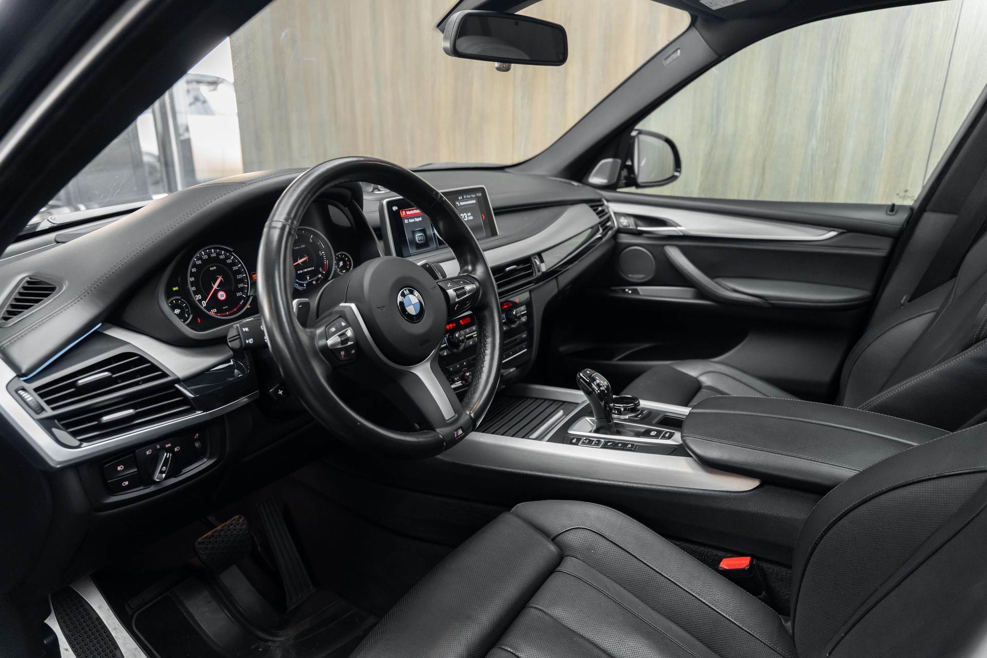 BMW X5 xDrive M50d Pure M Sport Plus Steptronic | All Black-image-3