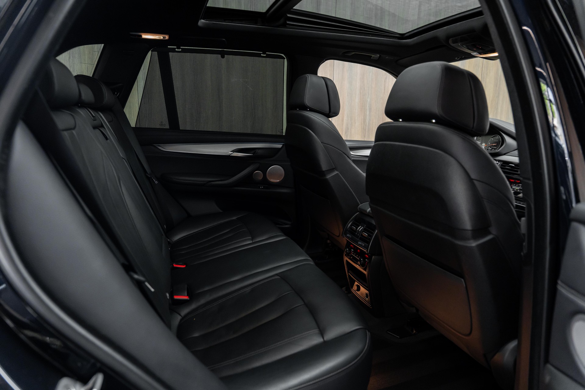 BMW X5 xDrive M50d Pure M Sport Plus Steptronic | All Black-image-9