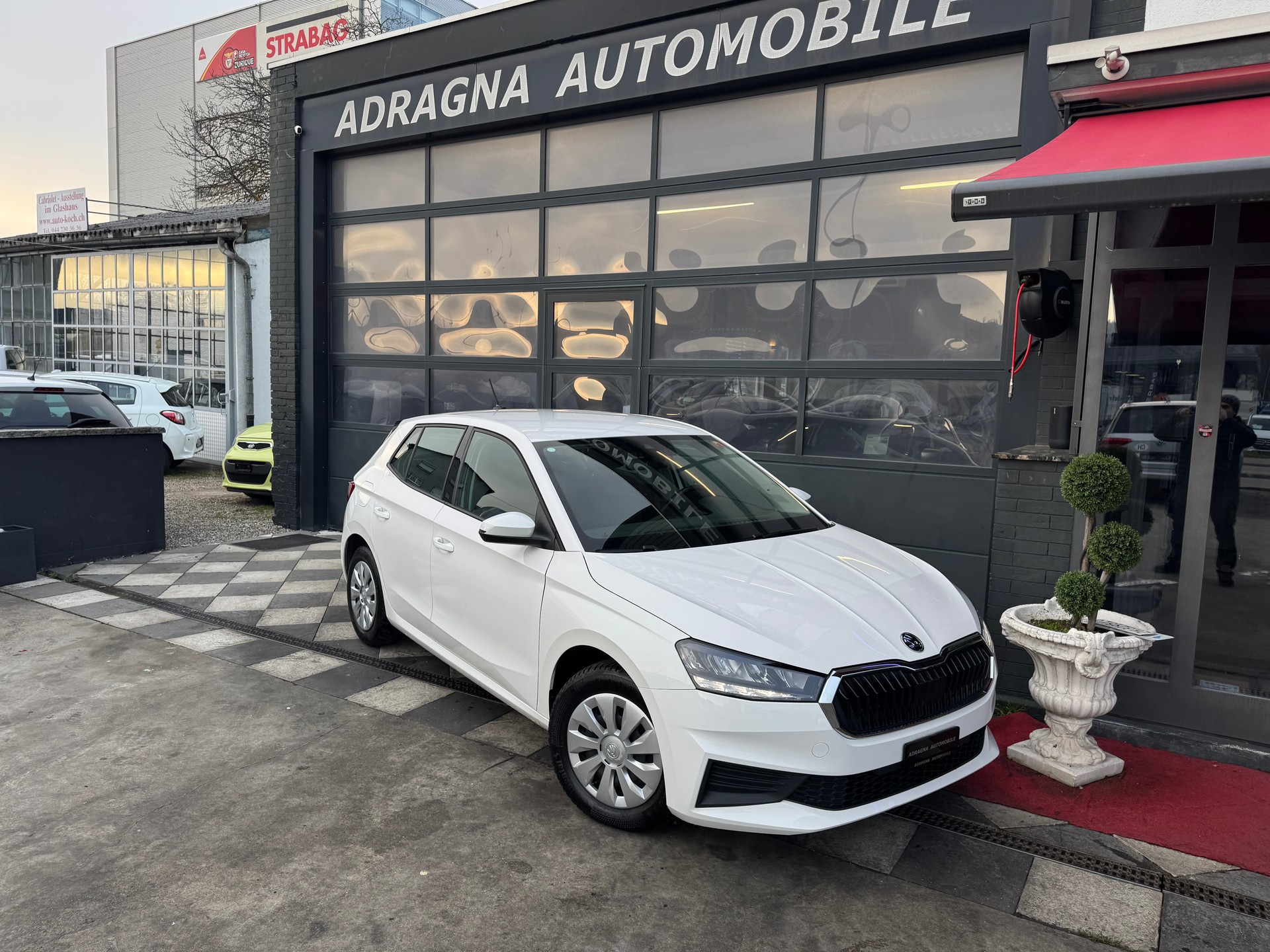 SKODA Fabia 1.0 MPI Ambition-image-0