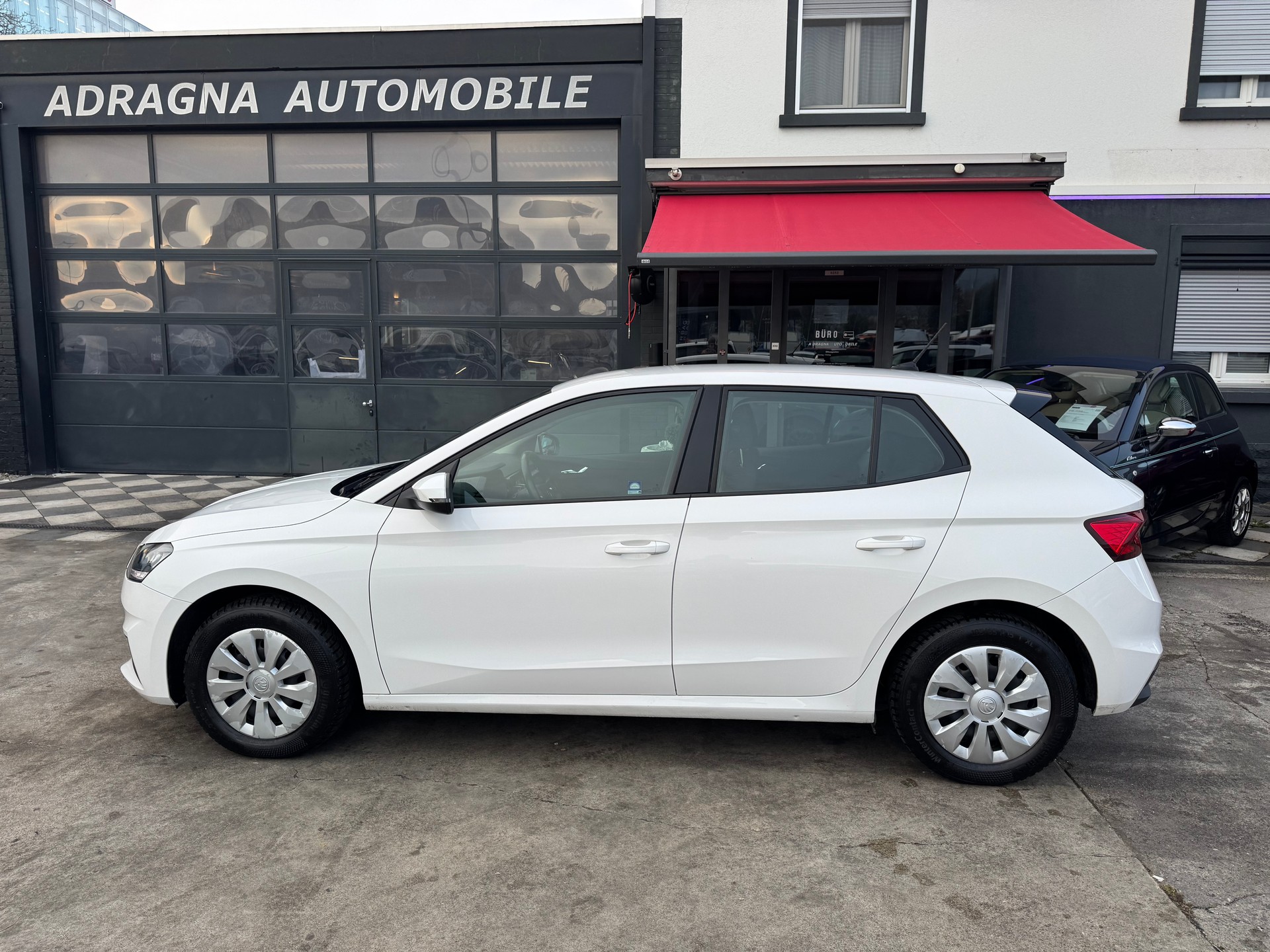 SKODA Fabia 1.0 MPI Ambition-image-3