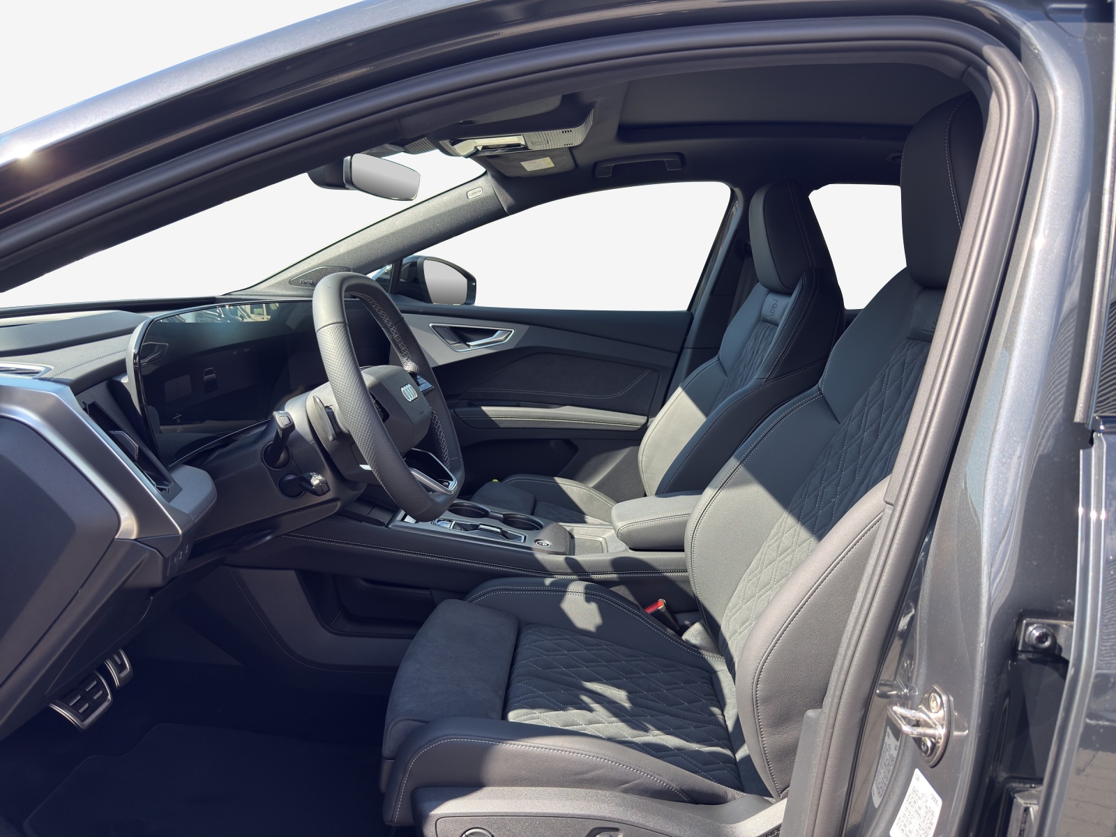 AUDI Q4 e-tron SUV quattro performance-image-7