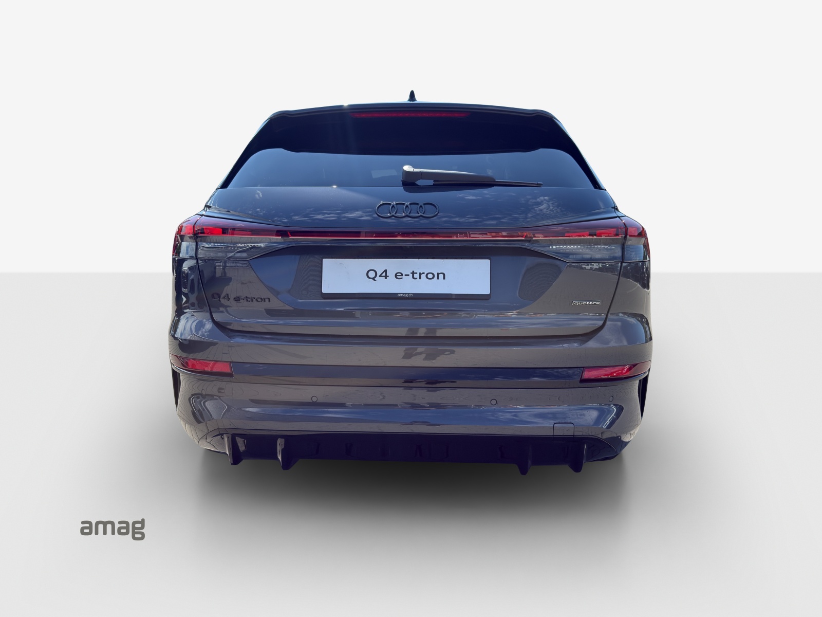 AUDI Q4 e-tron SUV quattro performance-image-3