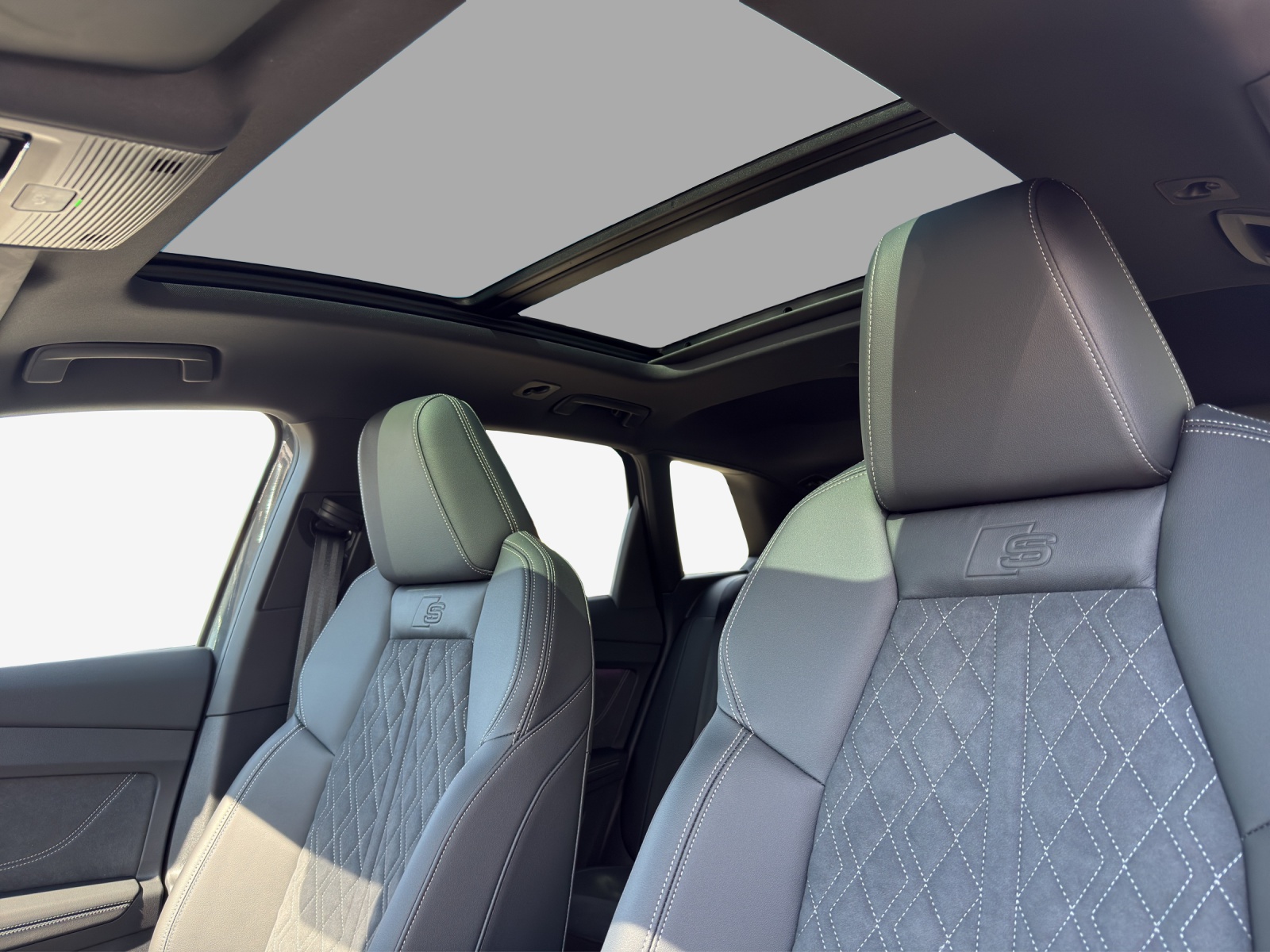AUDI Q4 e-tron SUV quattro performance-image-15