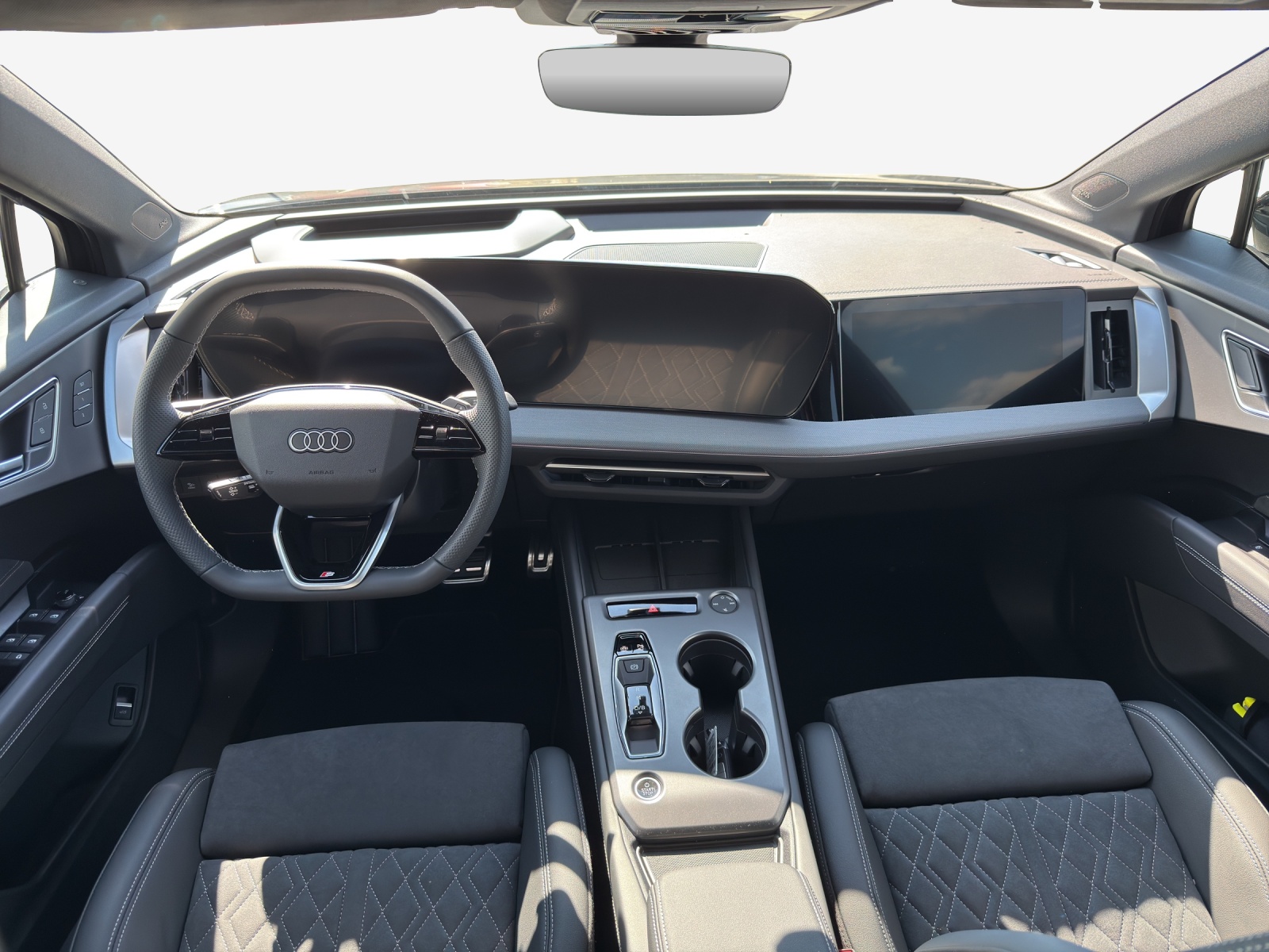 AUDI Q4 e-tron SUV quattro performance-image-8