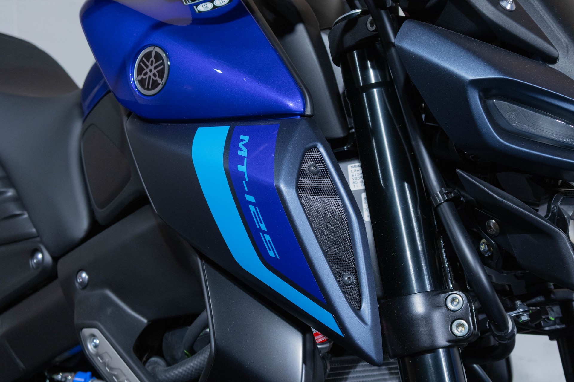 YAMAHA MT-125-image-8