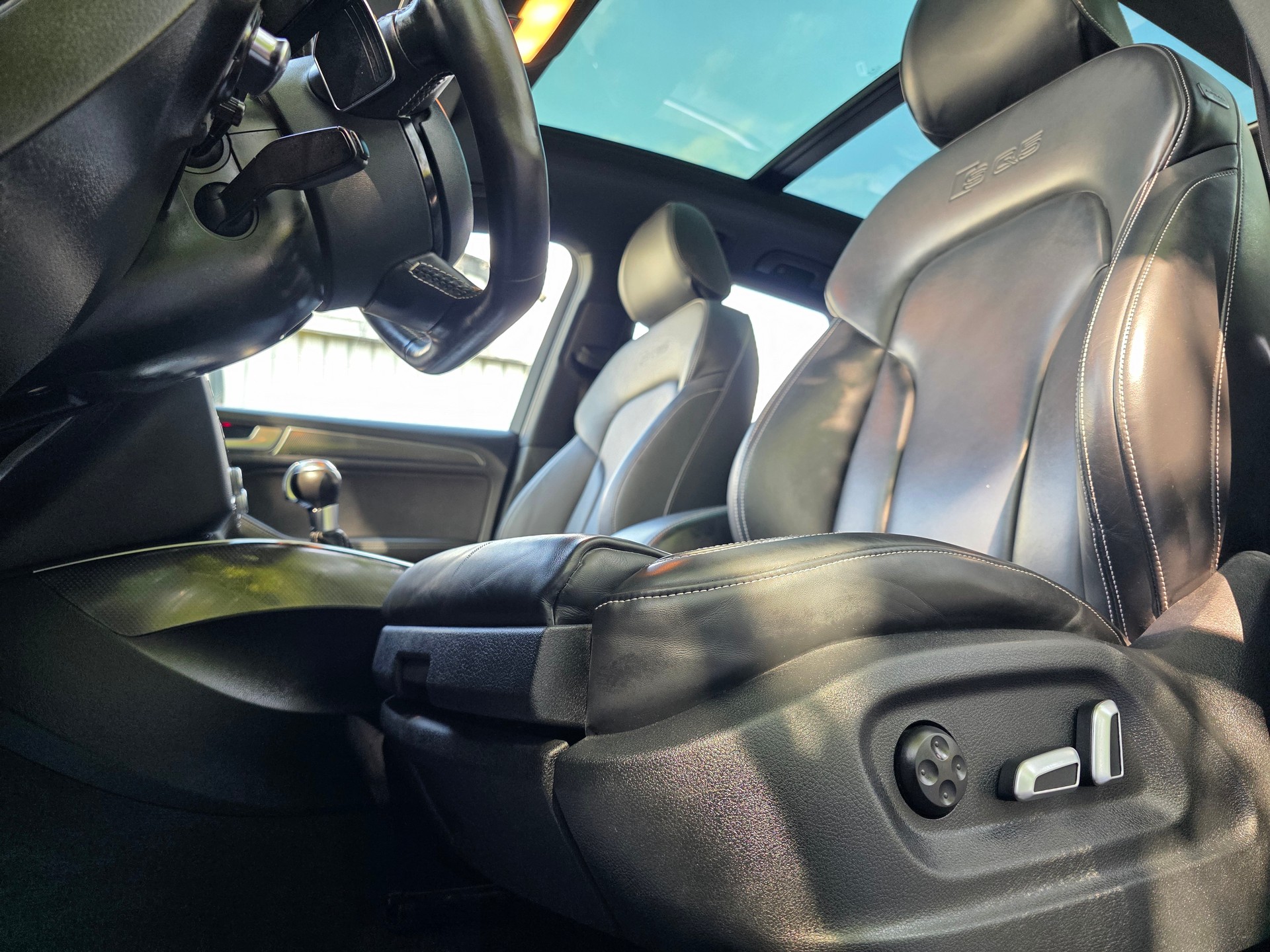 AUDI SQ5 3.0 TDI quattro tiptronic-image-11