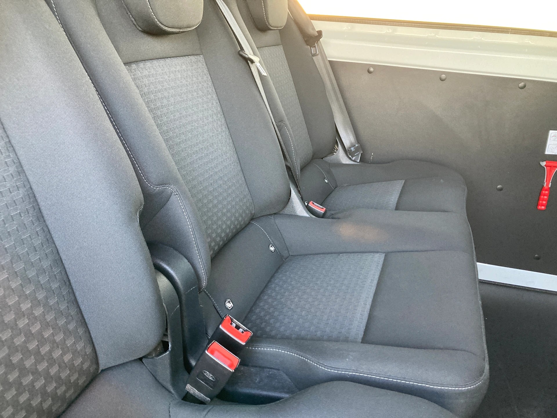 FORD Transit Custom 320 L1H1 Trend 9 Sitzer-image-7