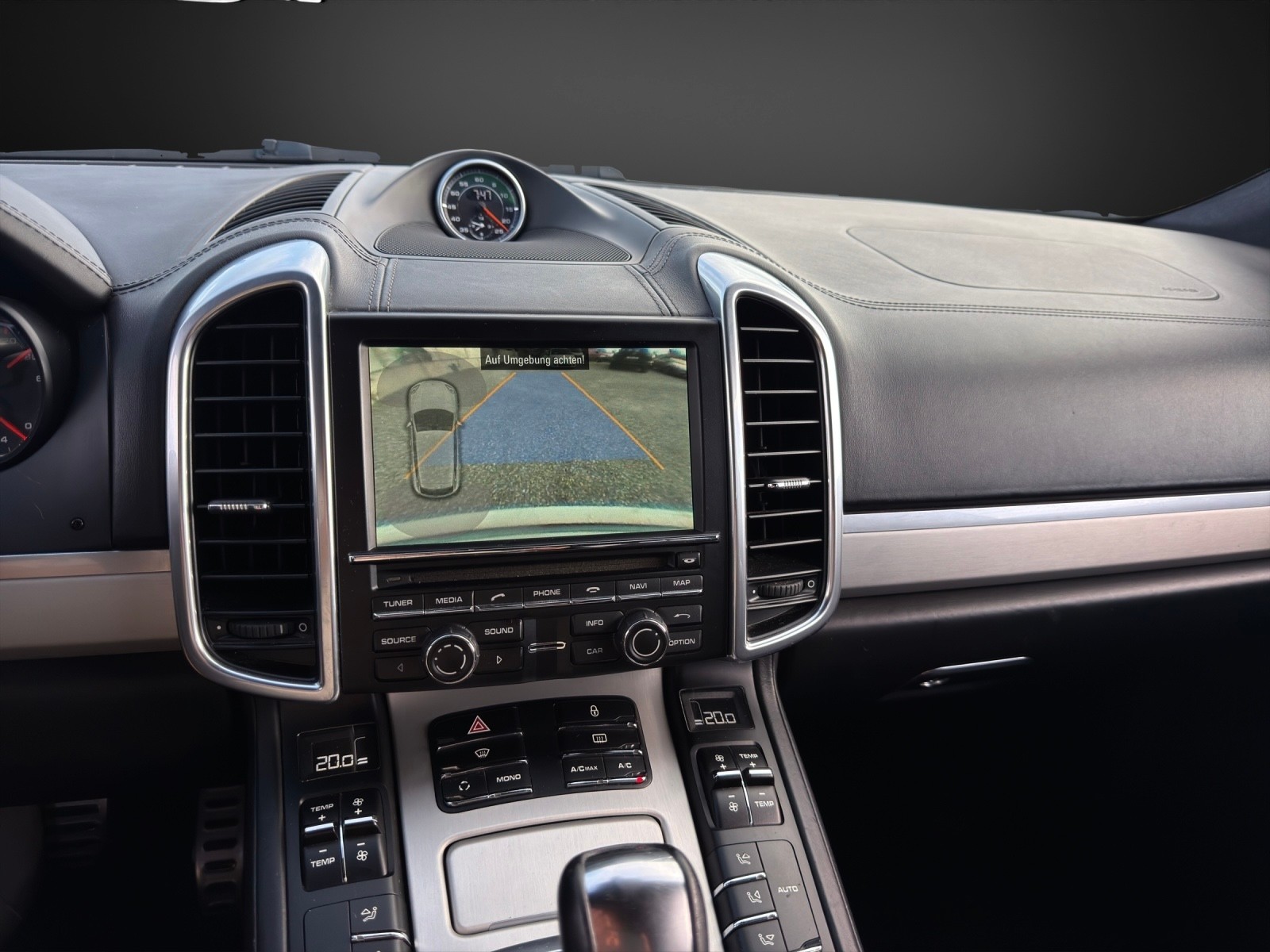 PORSCHE Cayenne 4.8 V8 GTS mit 420 PS-image-11