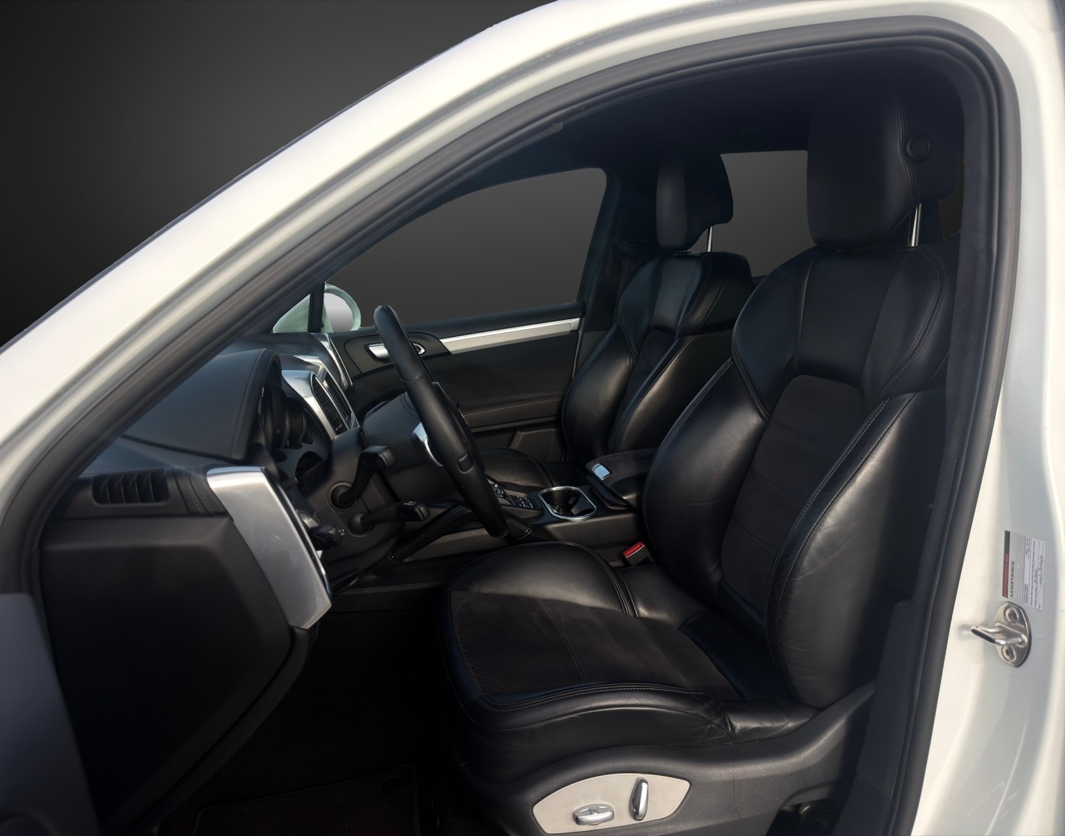 PORSCHE Cayenne 4.8 V8 GTS mit 420 PS-image-6