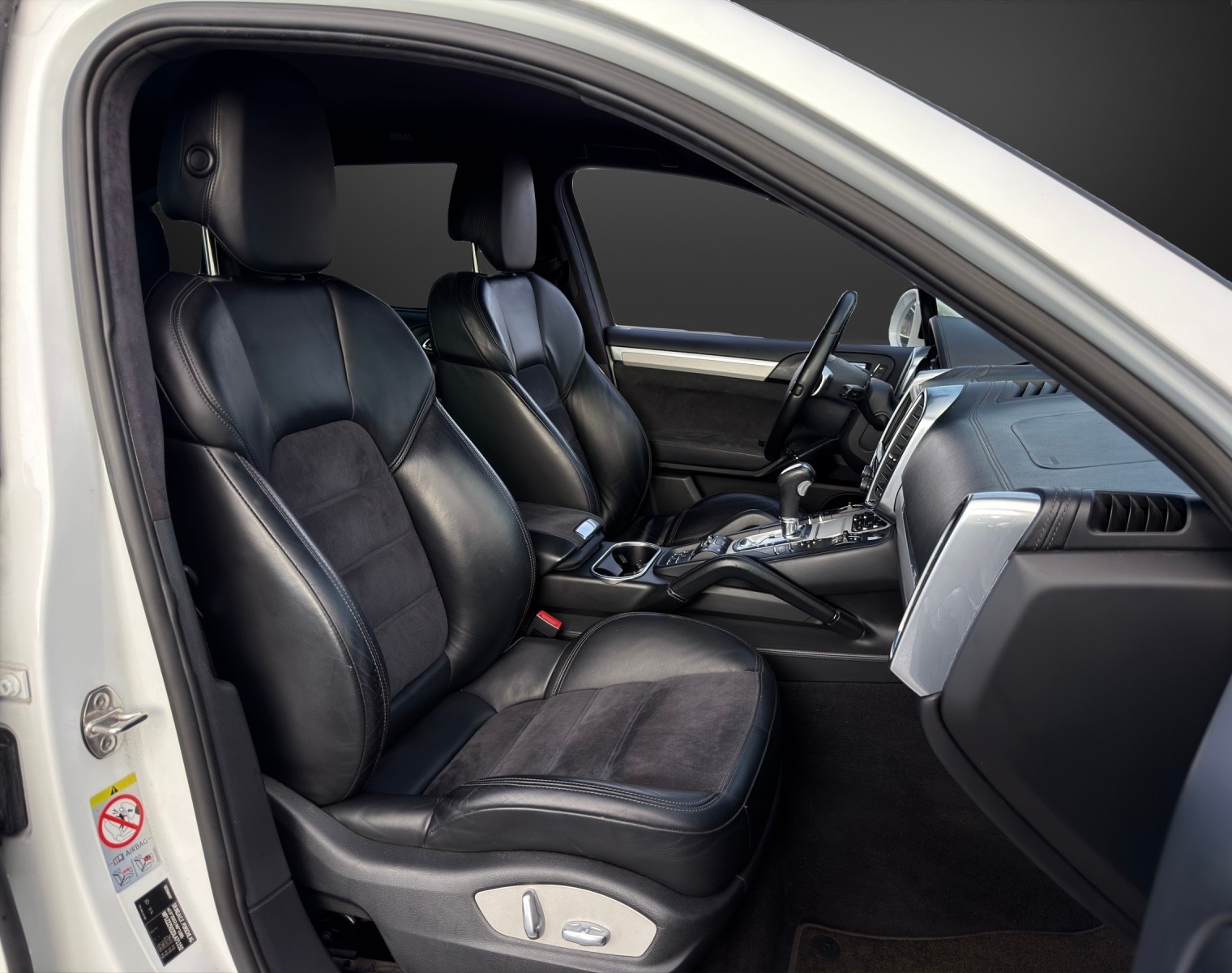 PORSCHE Cayenne 4.8 V8 GTS mit 420 PS-image-8