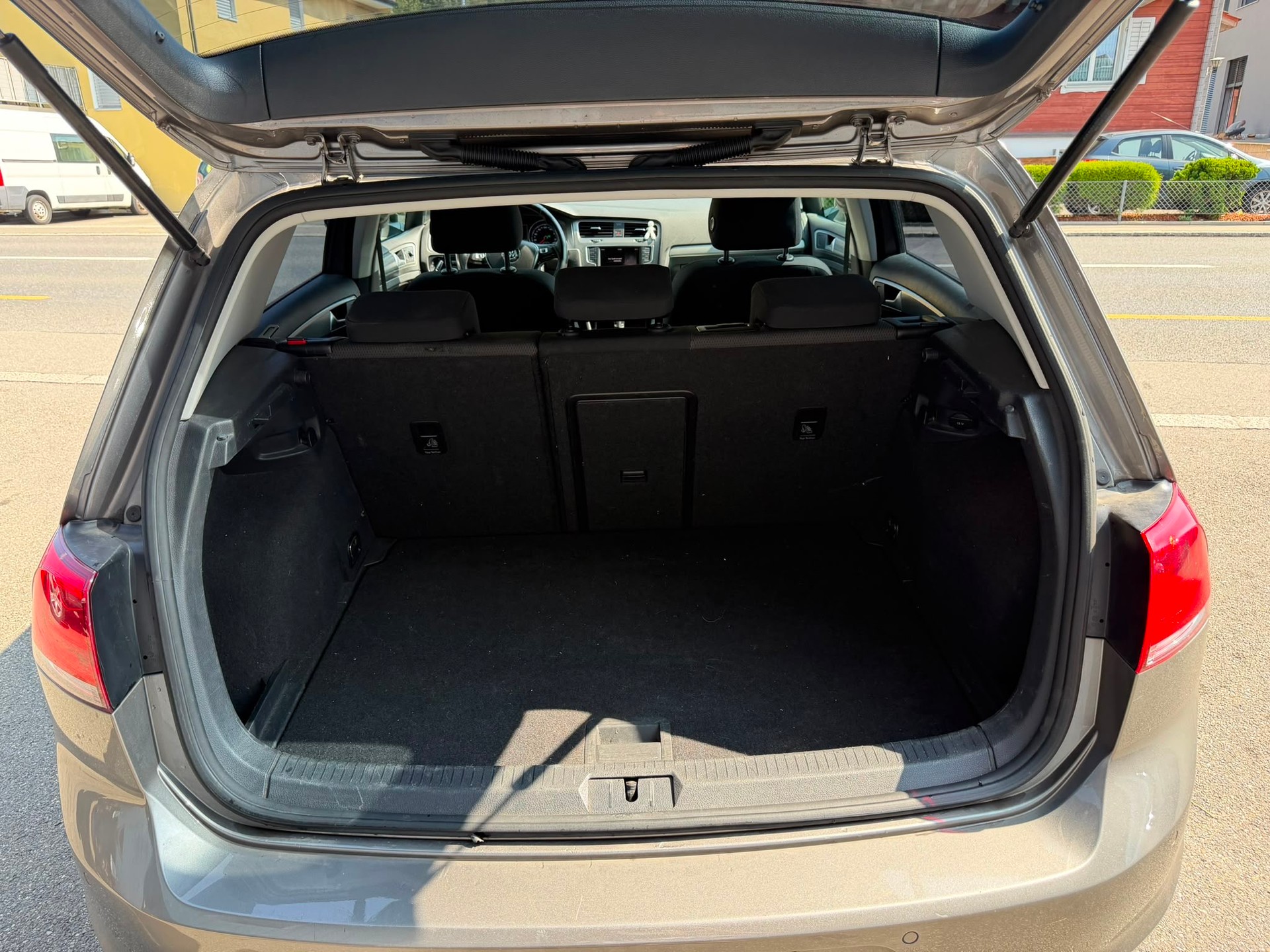 VW Golf 1.2 TSI Comfortline DSG-image-7
