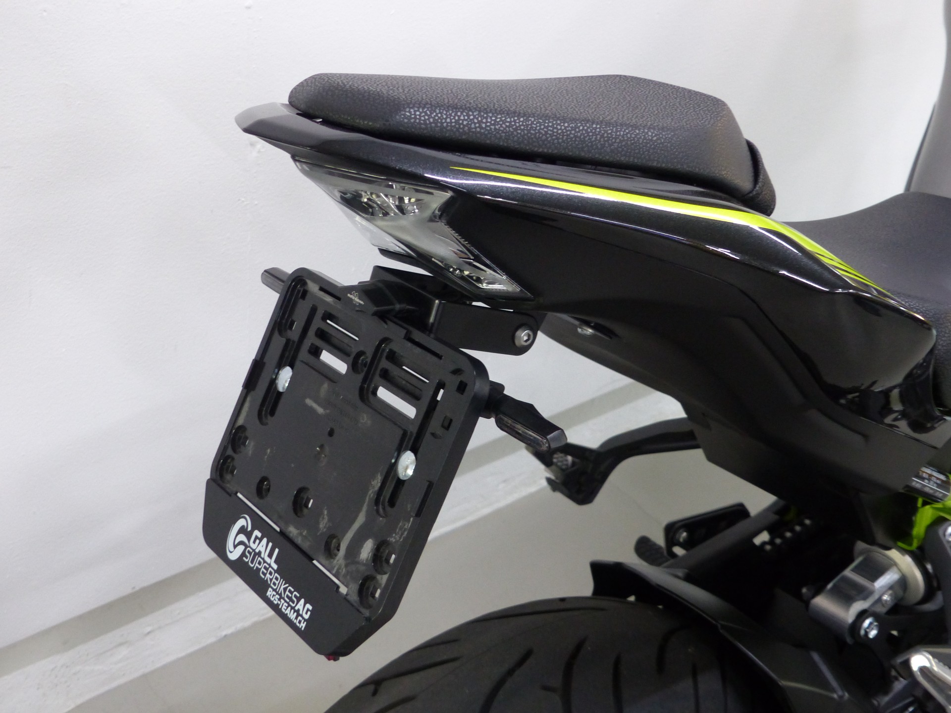 KAWASAKI Z 900 ABS mit Zubehör-showroom-element-1