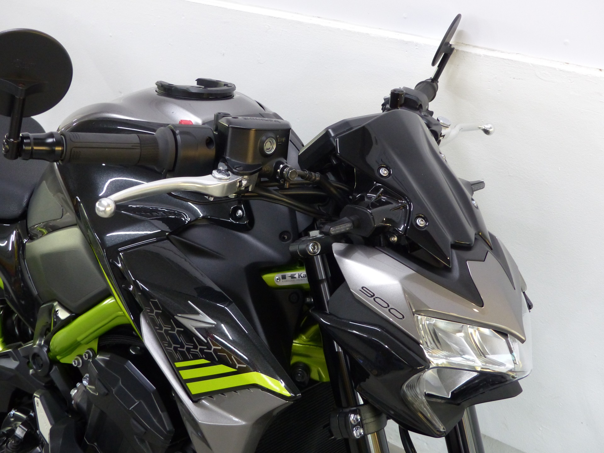 KAWASAKI Z 900 ABS mit Zubehör-image-7