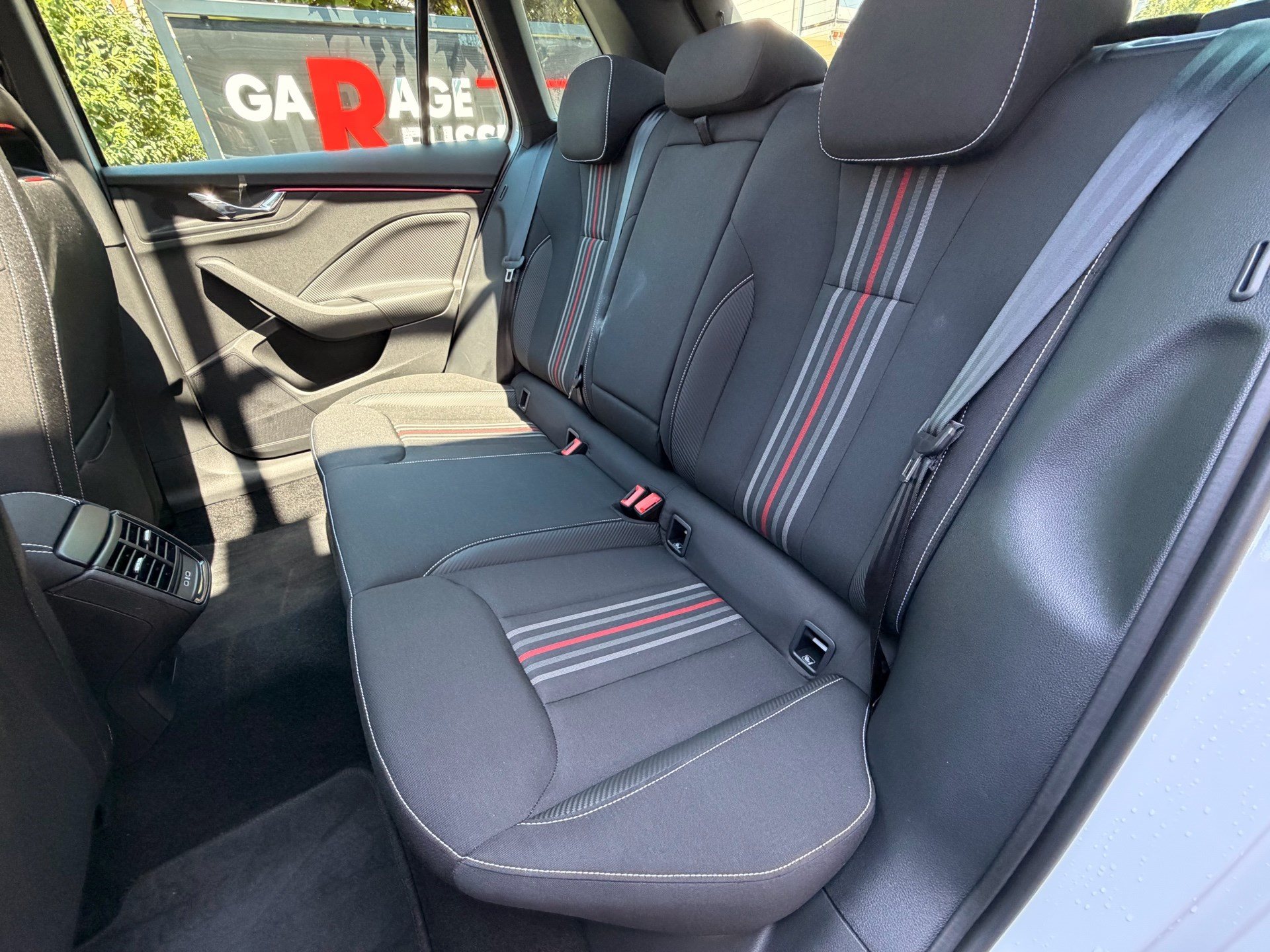 SKODA Kamiq 1.5 TSI MONTE CARLO *** 5 JAHRE SKODA WERKSGARANTIE ***-image-25
