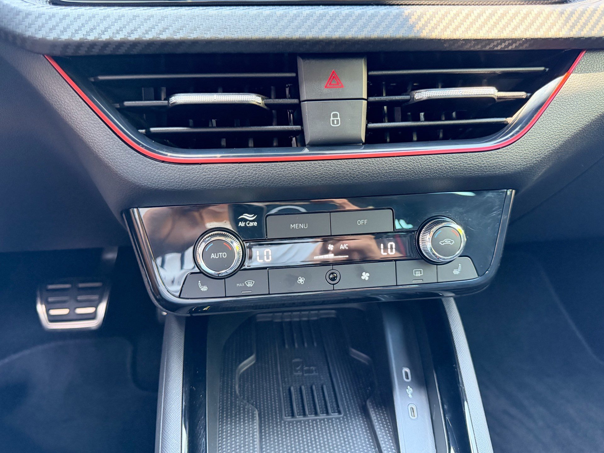 SKODA Kamiq 1.5 TSI MONTE CARLO *** 5 JAHRE SKODA WERKSGARANTIE ***-image-21