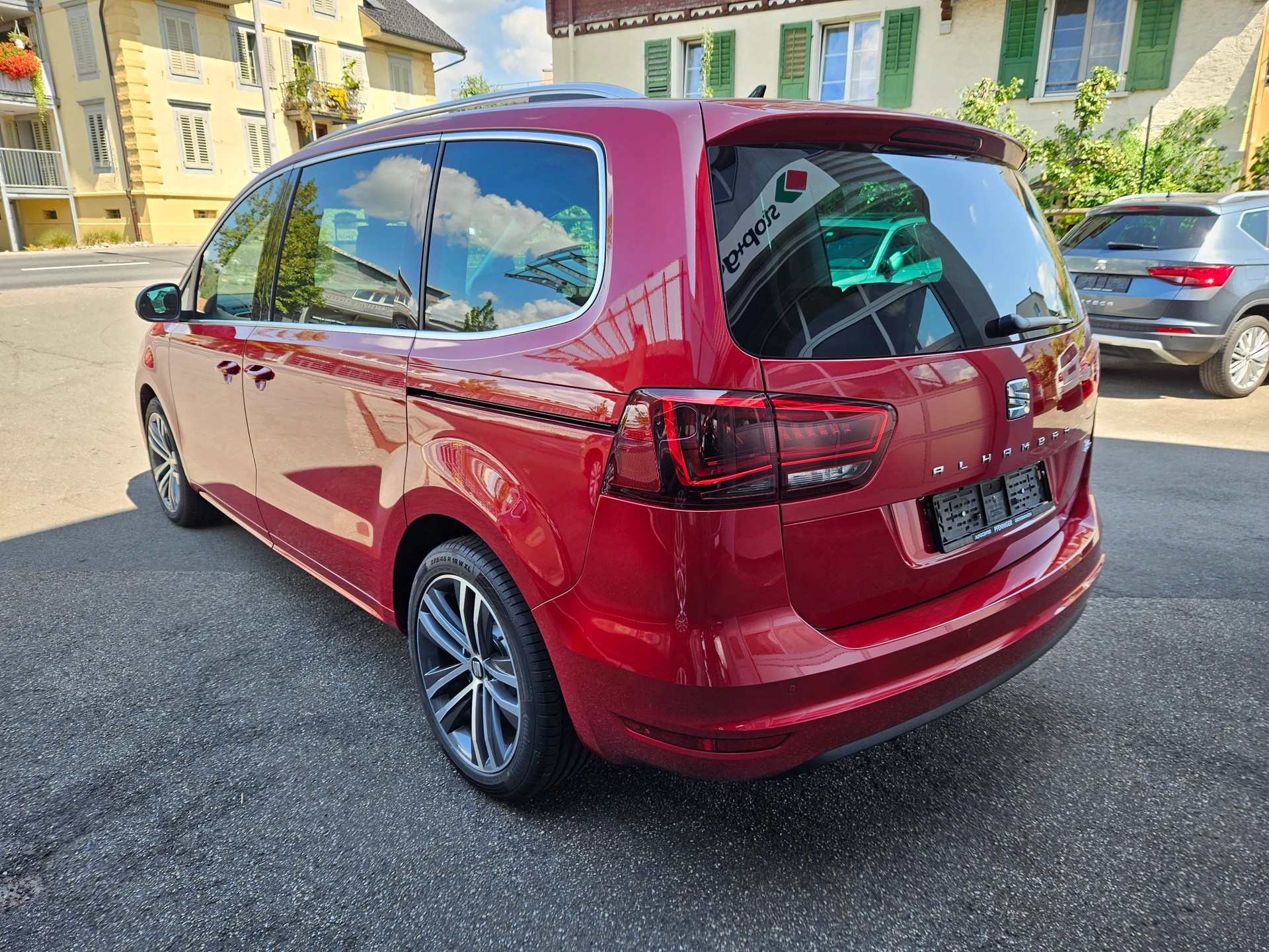 SEAT Alhambra 1.4 TSI DSG FR-Line-image-2