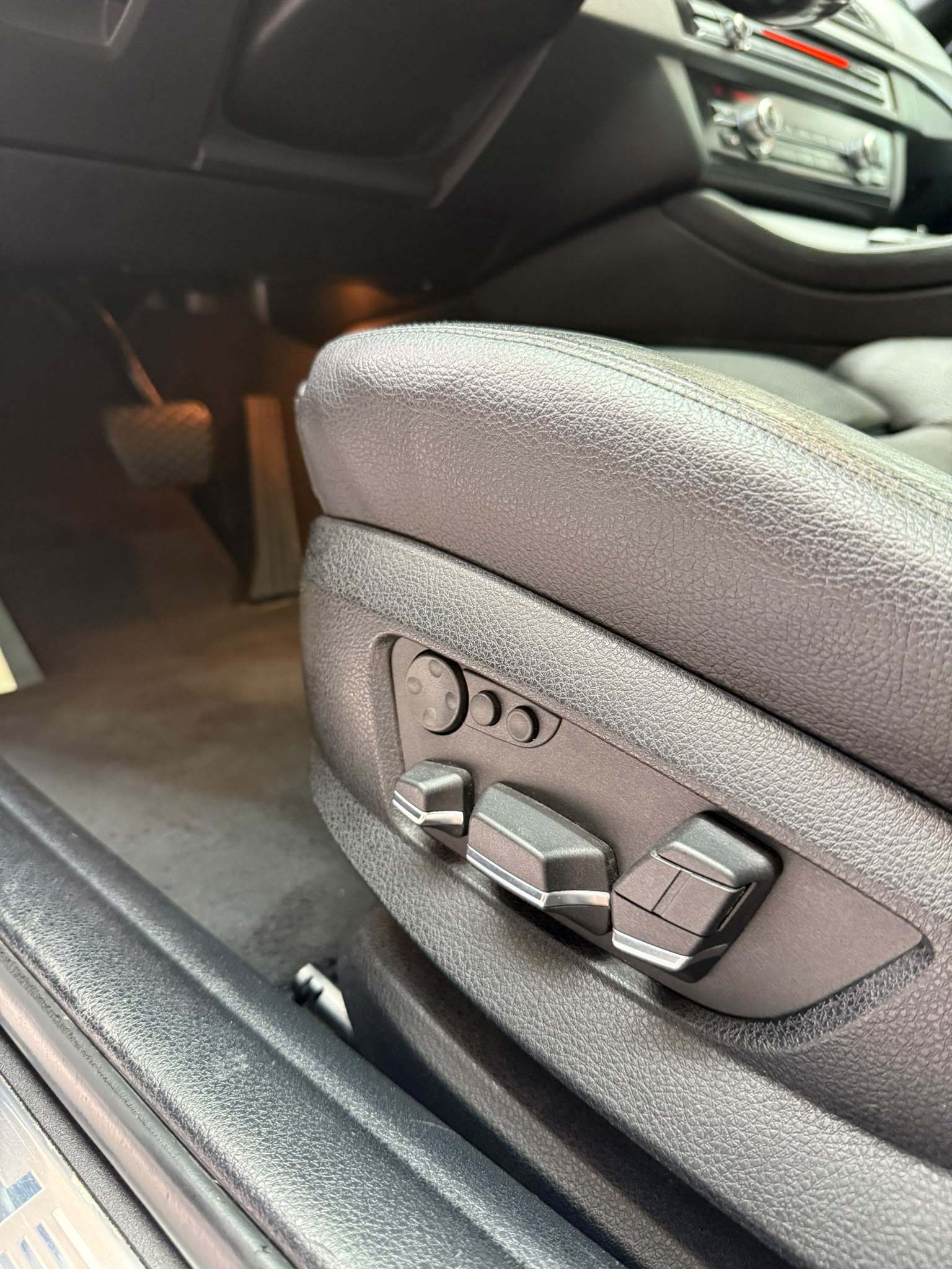 BMW M550d xDrive Touring Steptronic-image-10