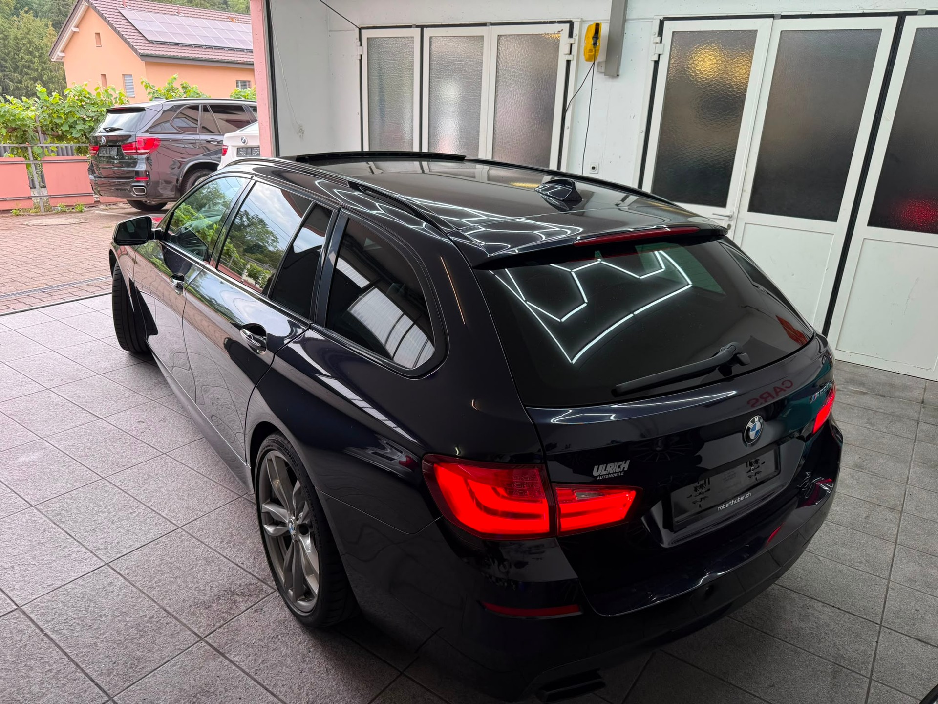 BMW M550d xDrive Touring Steptronic-image-1