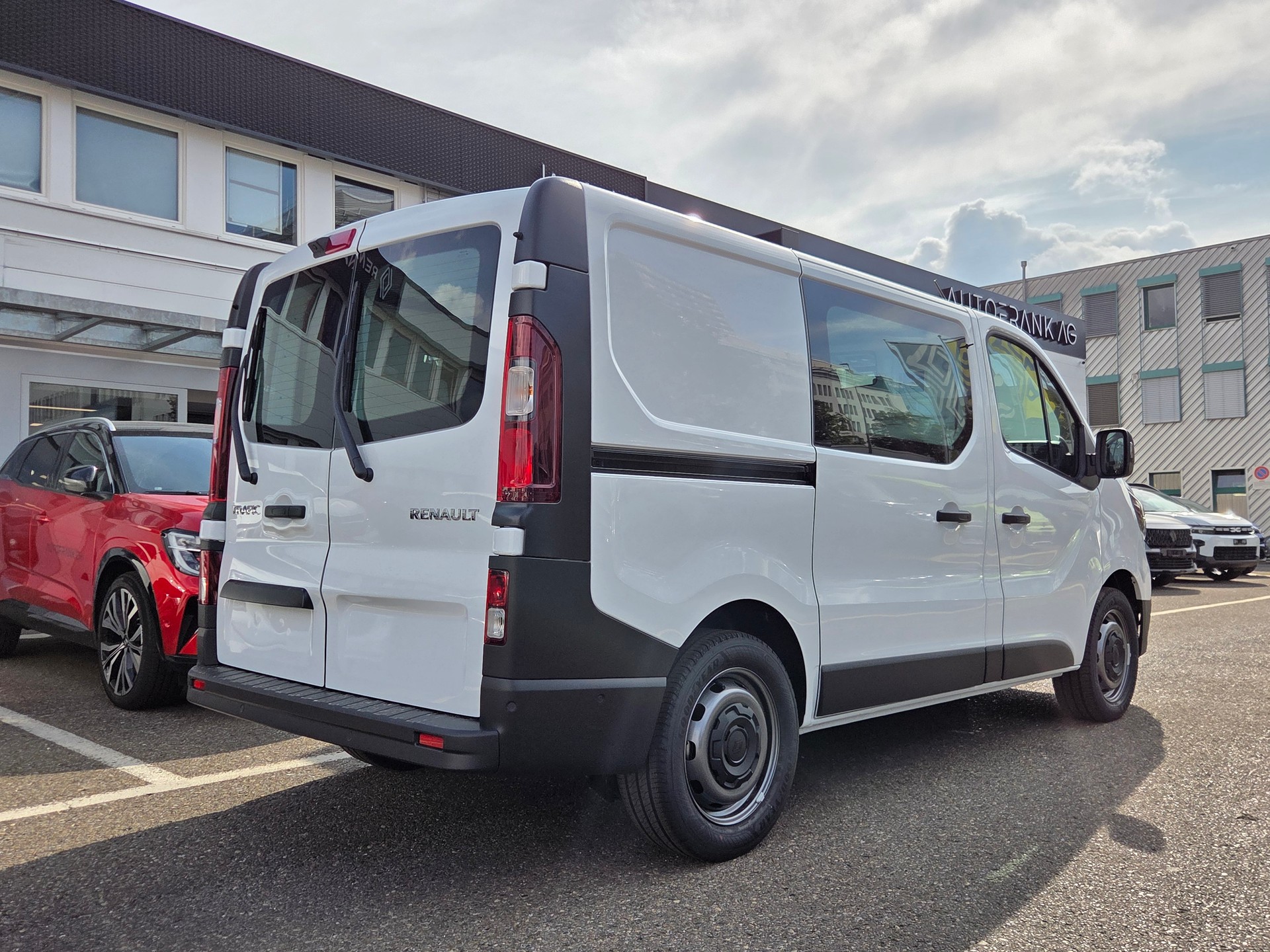 RENAULT Trafic Kaw. 2.8 t L1 H1 2.0 dCi Blue 110 Advance-image-2
