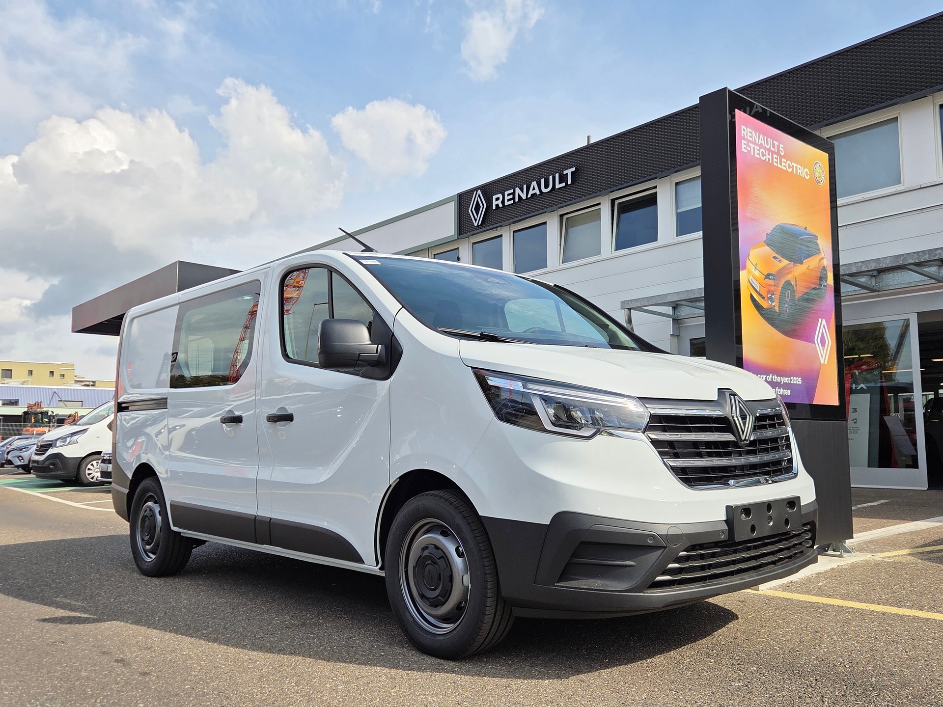RENAULT Trafic Kaw. 2.8 t L1 H1 2.0 dCi Blue 110 Advance-image-0