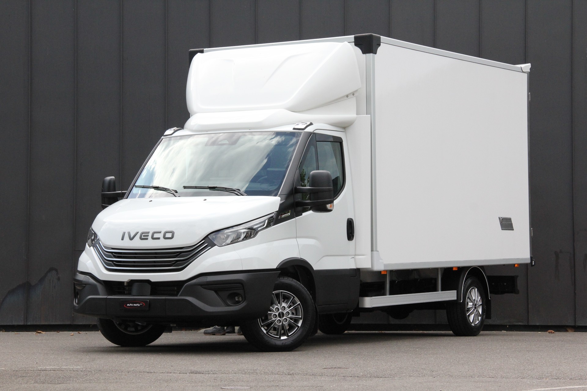 IVECO 35 S 18H A8 3L **3L-MOTOR** **AUTOMAT** **RÜCKFAHRKAMERA** **KLIMAAUTOMATIK**-image-0