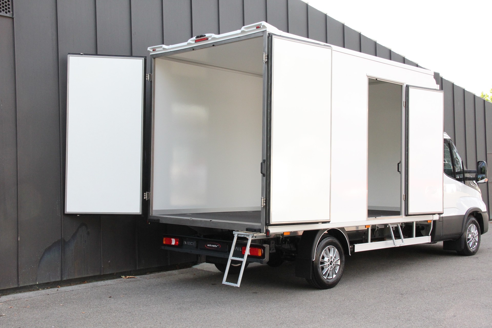 IVECO 35 S 18H A8 3L **3L-MOTOR** **AUTOMAT** **RÜCKFAHRKAMERA** **KLIMAAUTOMATIK**-image-7