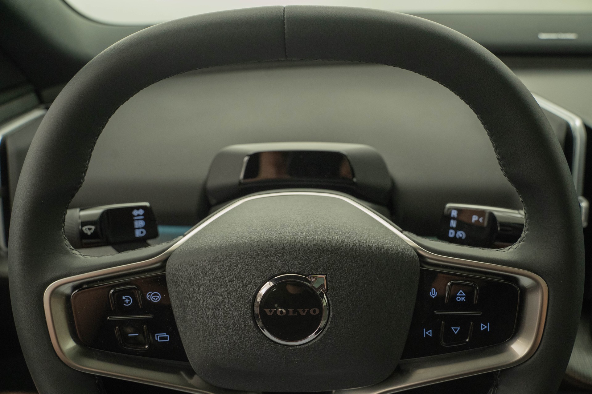 VOLVO EX30 E60 Twin Ultra Performance AWD-image-10