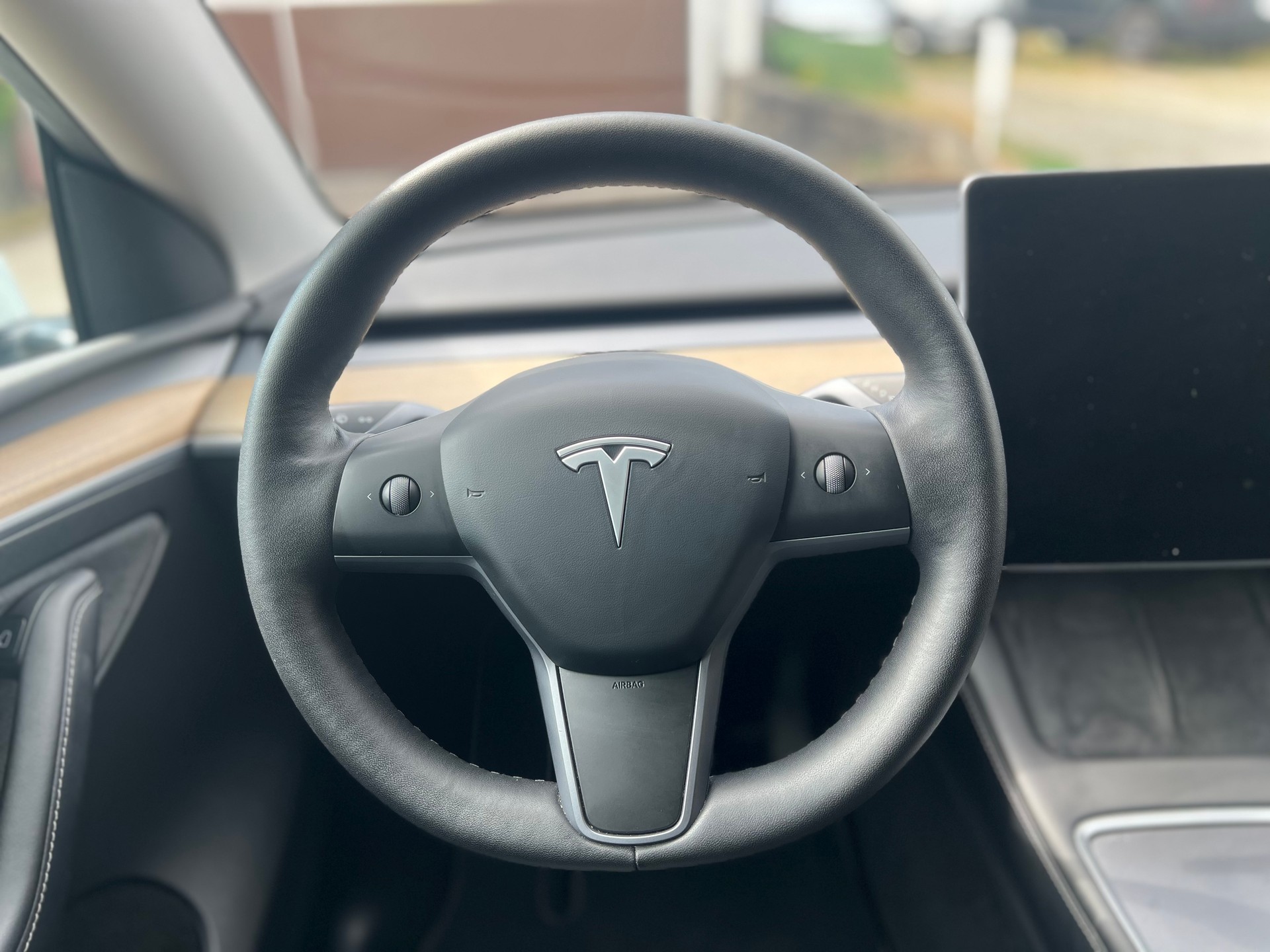 TESLA Model Y Long Range // SoH 92%-image-18