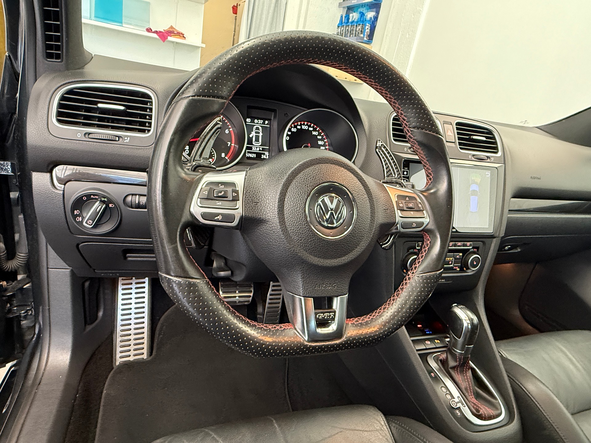 VW Golf 2.0 TSI GTI Team DSG Ab 190.- pro Monat-image-16