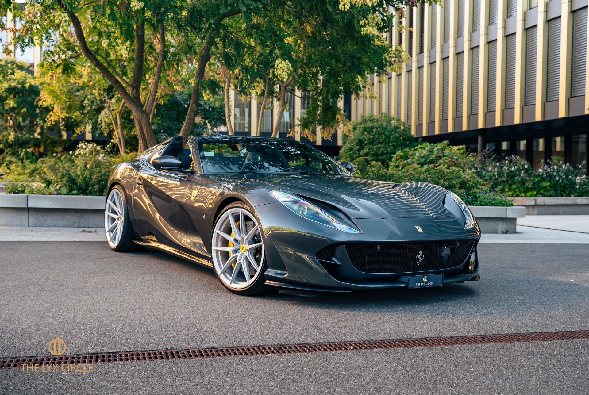 FERRARI 812 GTS-image-0