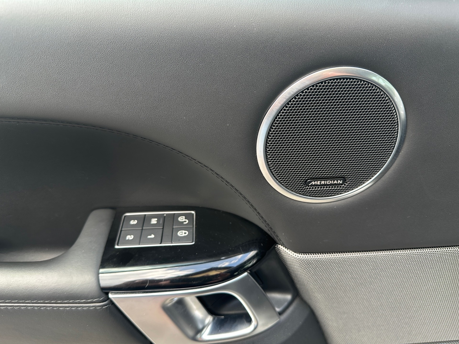 LAND ROVER Range Rover Sport 3.0 SDV6 HSE Automatic-image-13