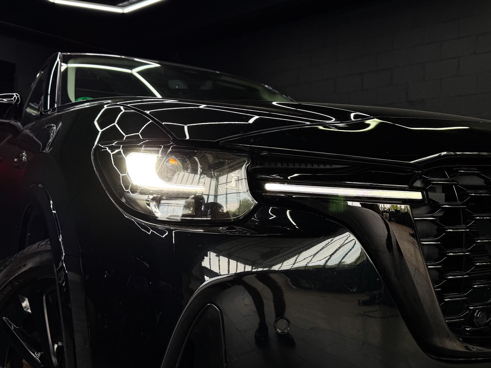 MAZDA CX-60 e-Skyactiv PHEV 327 AWD Exclusive-Line-image-3