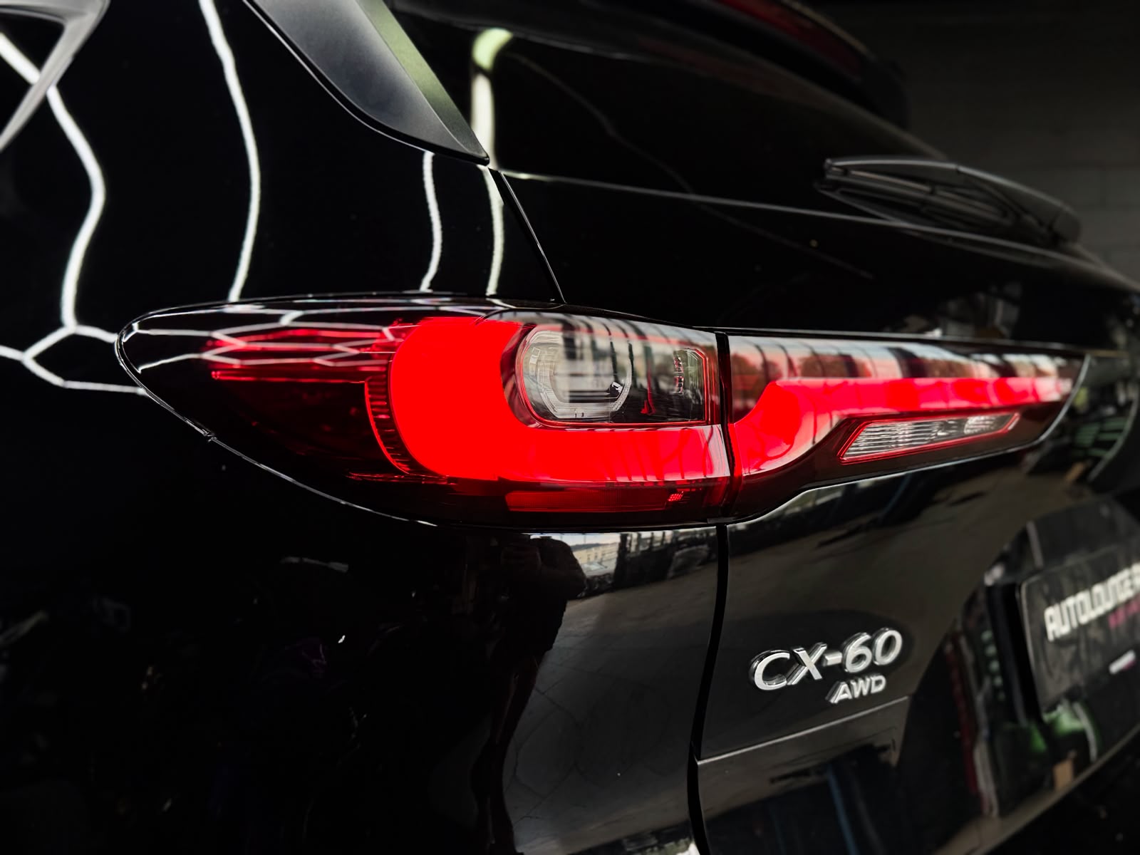 MAZDA CX-60 e-Skyactiv PHEV 327 AWD Exclusive-Line-image-6
