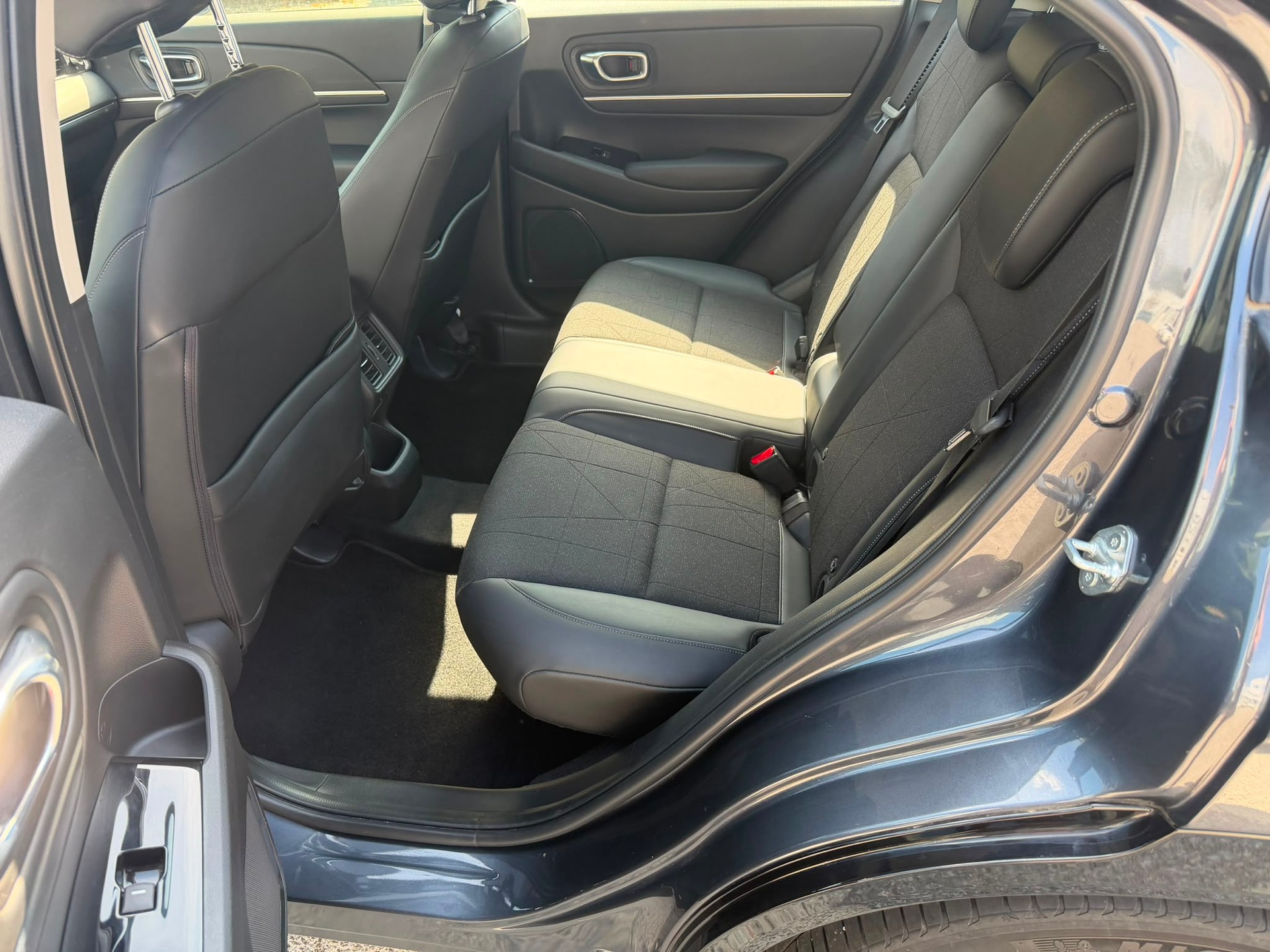 HONDA HR-V 1.5i-MMD Advance CVT-image-9