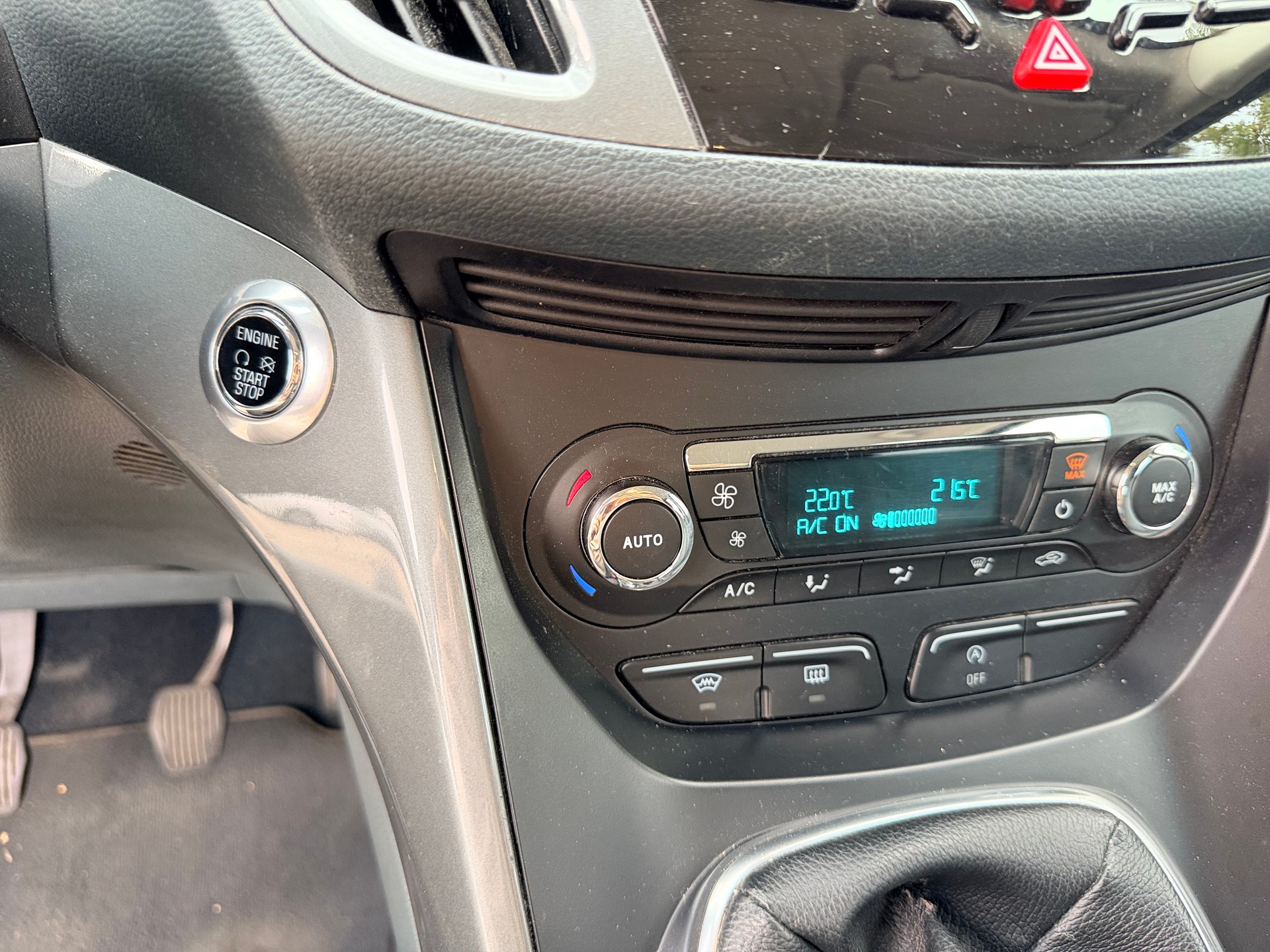 FORD Grand C-Max 1.6 SCTi Carving 7 Plätze-image-17