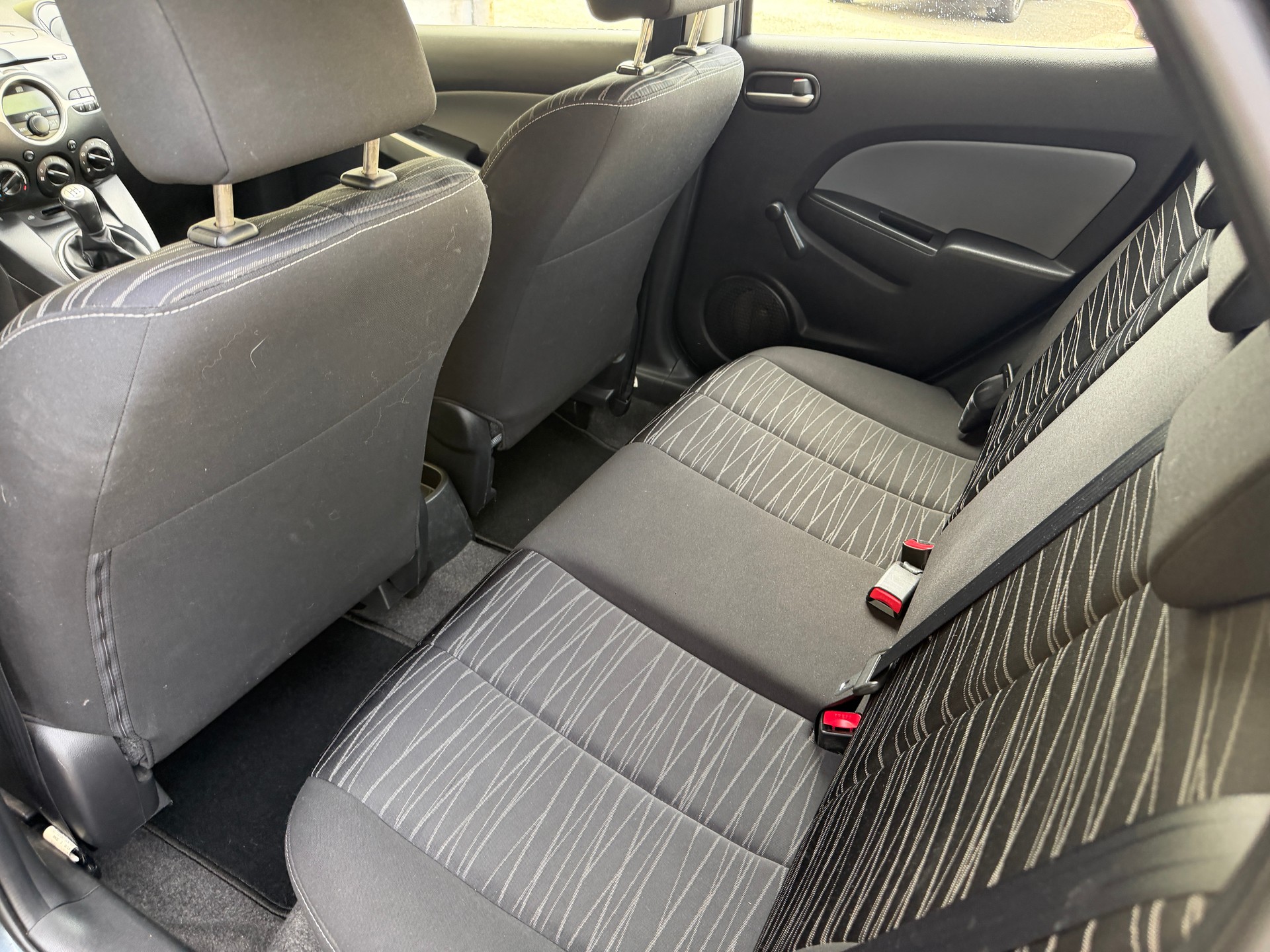 MAZDA 2 1.3i 16V Exclusive-image-7