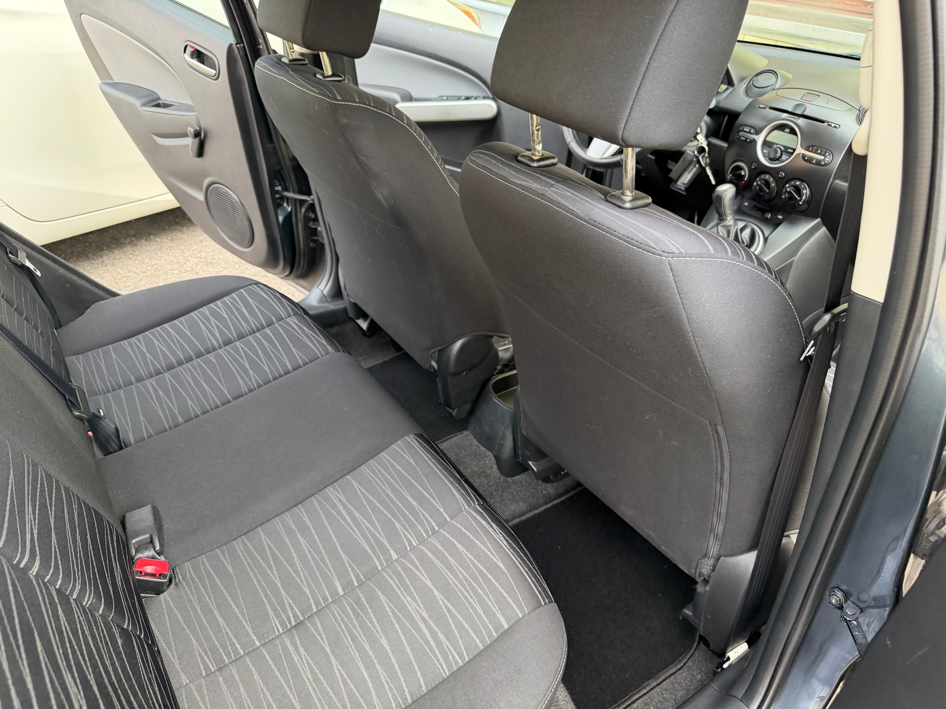 MAZDA 2 1.3i 16V Exclusive-image-11