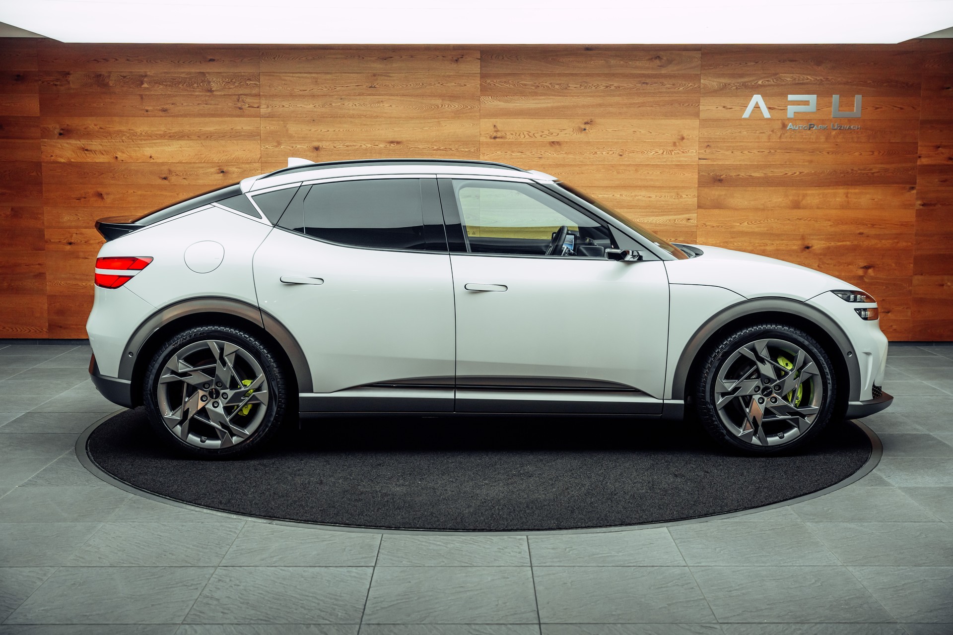 GENESIS GV60 77.4 kWh Sport Plus AWD-image-10