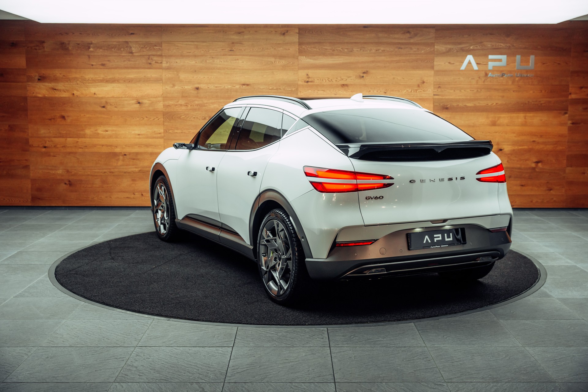 GENESIS GV60 77.4 kWh Sport Plus AWD-showroom-element-2