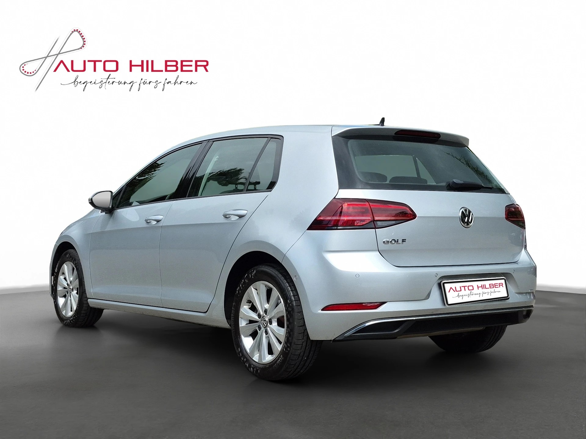 VW Golf 1.5 TSI EVO Comfortline DSG *Carplay*-image-3