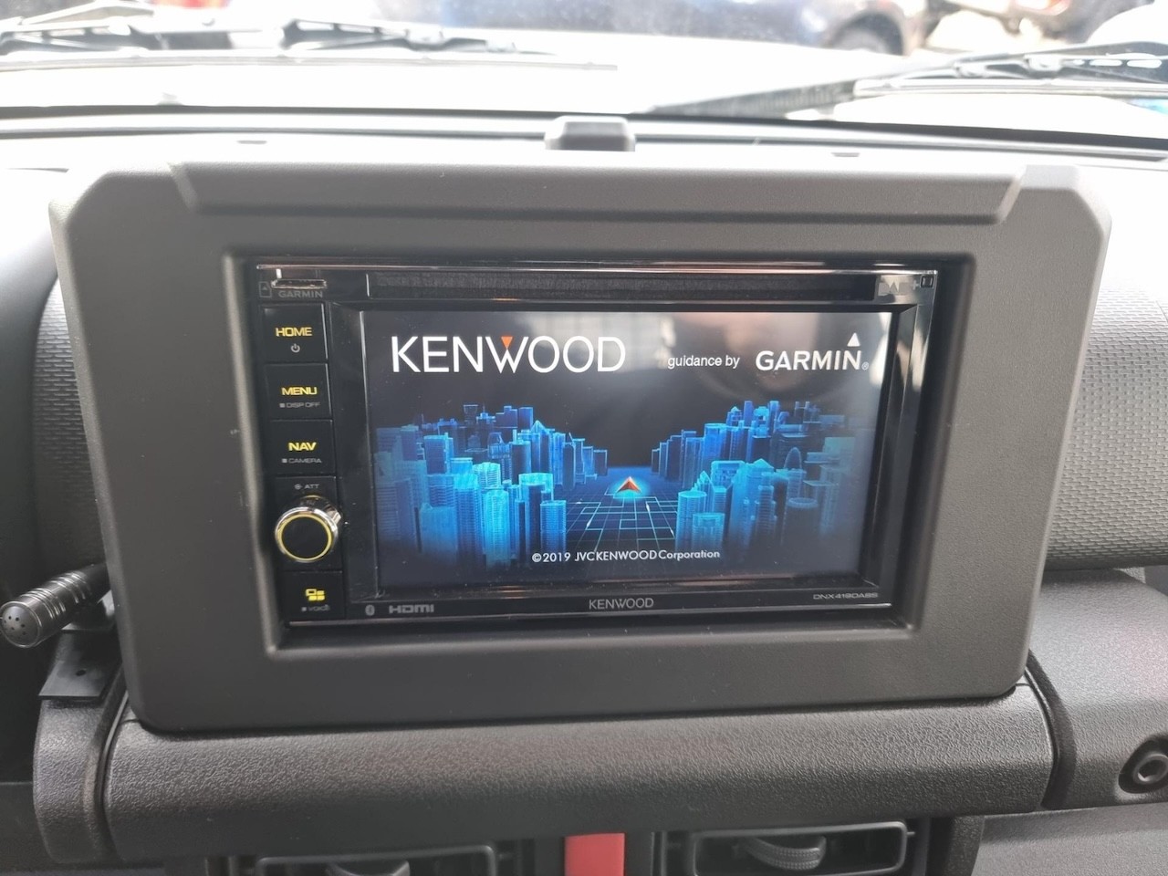SUZUKI JIMNY 1.5 COMPACT+ 4x4 | 2 PLATZER | MANUEL | NAVIGATION-image-12